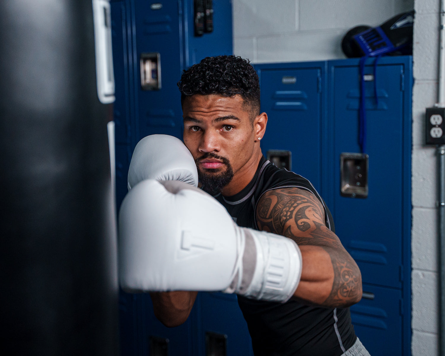 Premium White Boxing Lace Sparring Gloves 2.0 - Professional Training Gloves for Boxing, MMA & Kickboxing - Perfect for Gym Workouts, Sparring Sessions & Martial Arts Training