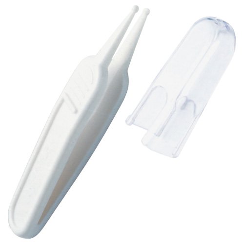 Pigeon Baby Nose Cleaning Tweezers - Safe & Gentle Nasal Care Tool for Newborns & Infants - Made in Japan - Original Version - Perfect for Daily Baby Hygiene & Nasal Relief
