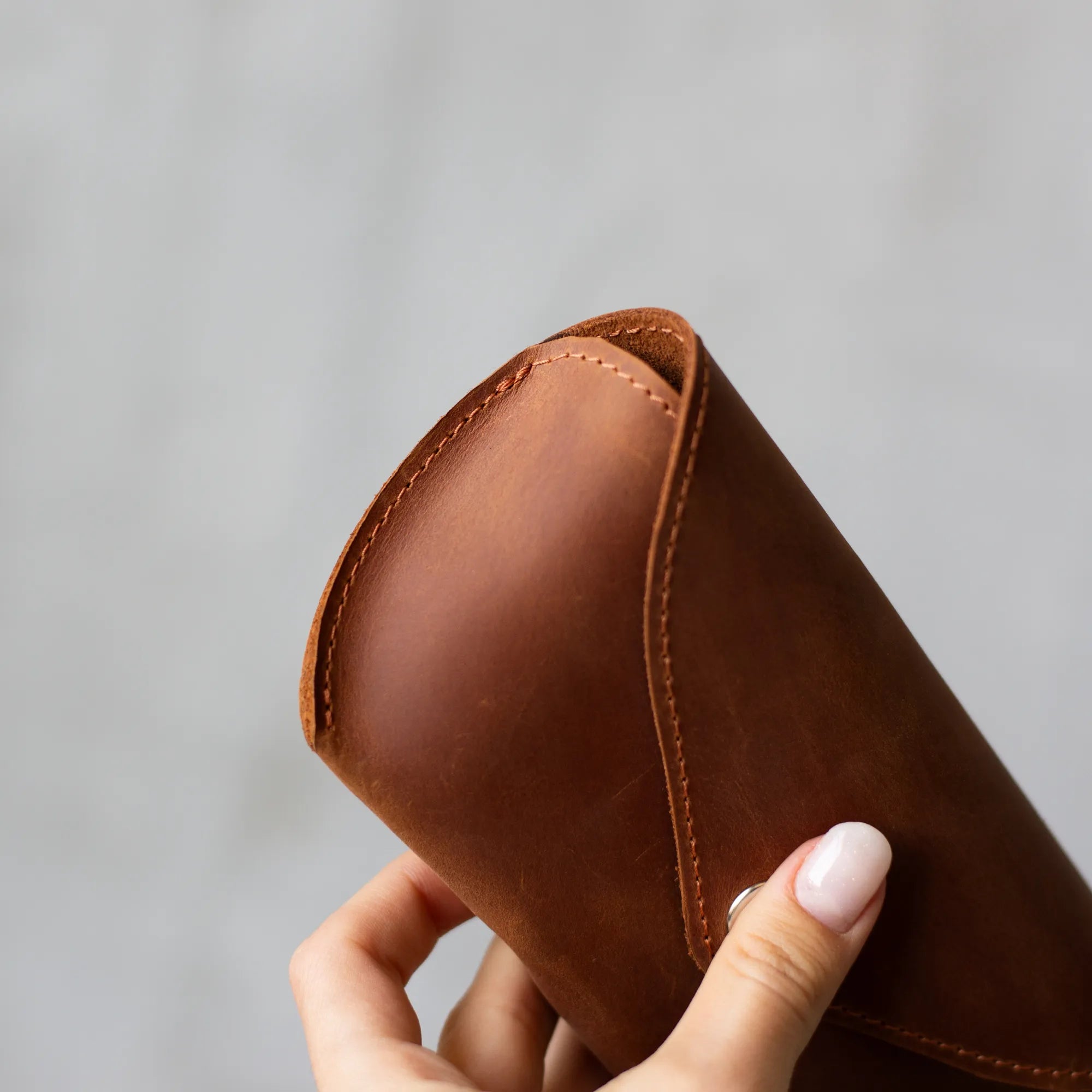 Premium Genuine Leather Glasses Case - Durable & Stylish Eyewear Holder for Men & Women - Perfect for Travel, Work & Everyday Use