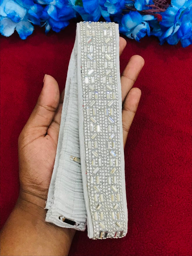 Elegant Silver Hip Belt with White Stone Accents - Perfect for Boho Fashion, Parties, and Casual Outfits