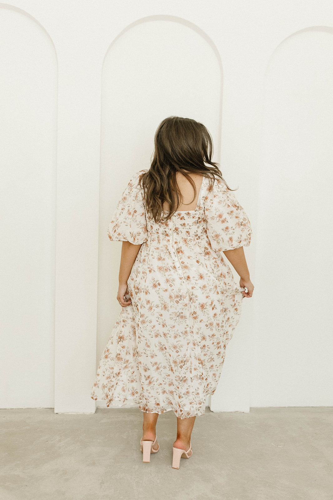 Harlow Maxi Dress in Ivory Floral - Bump Friendly Maternity Dress & Inclusive Sizing (S-3XL) | Perfect for Pregnancy, Beach Vacations & Summer Weddings