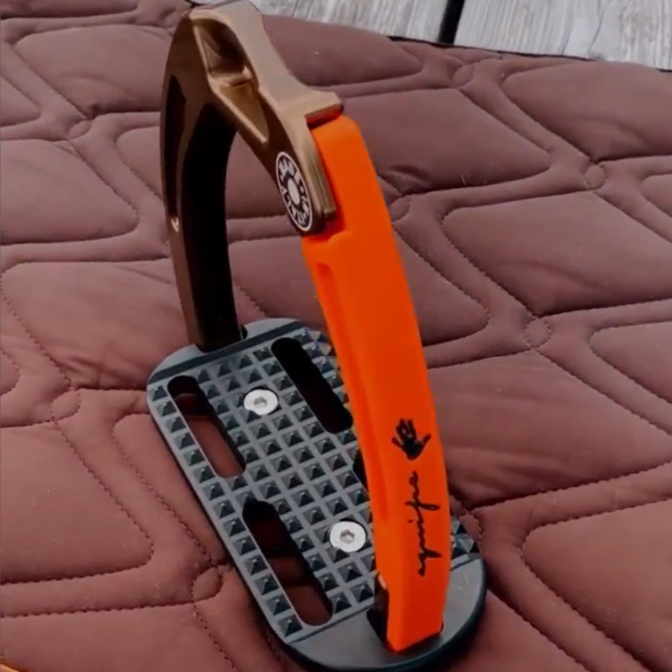 Equipe Safety Stirrup - Breakaway Horse Riding Stirrups for Equestrian Safety | Perfect for Trail Riding, Jumping & Dressage