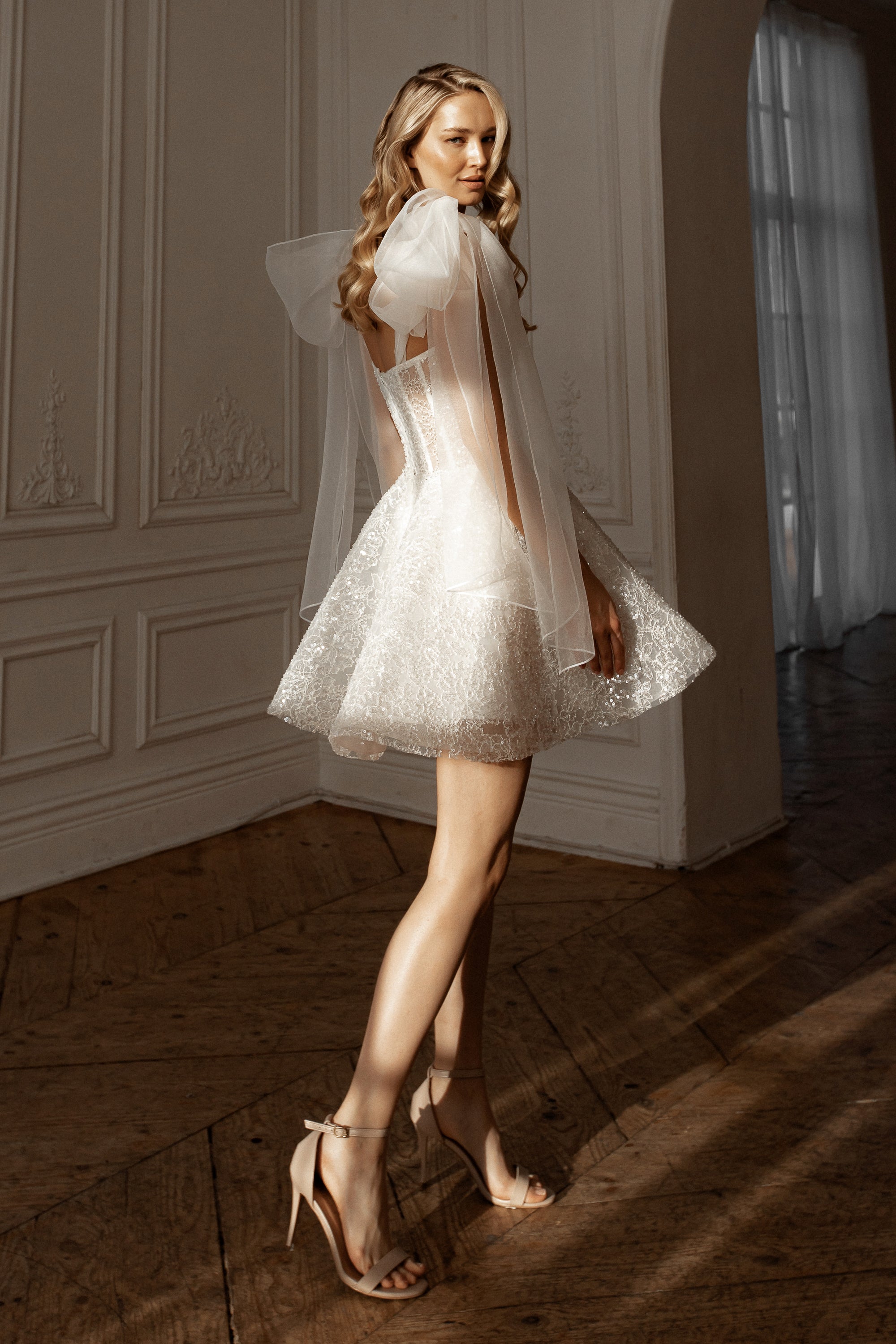 Elegant Short Wedding Dress Shiori with Detachable Straps - Perfect for Beach Weddings, Courthouse Ceremonies & Romantic Elopements