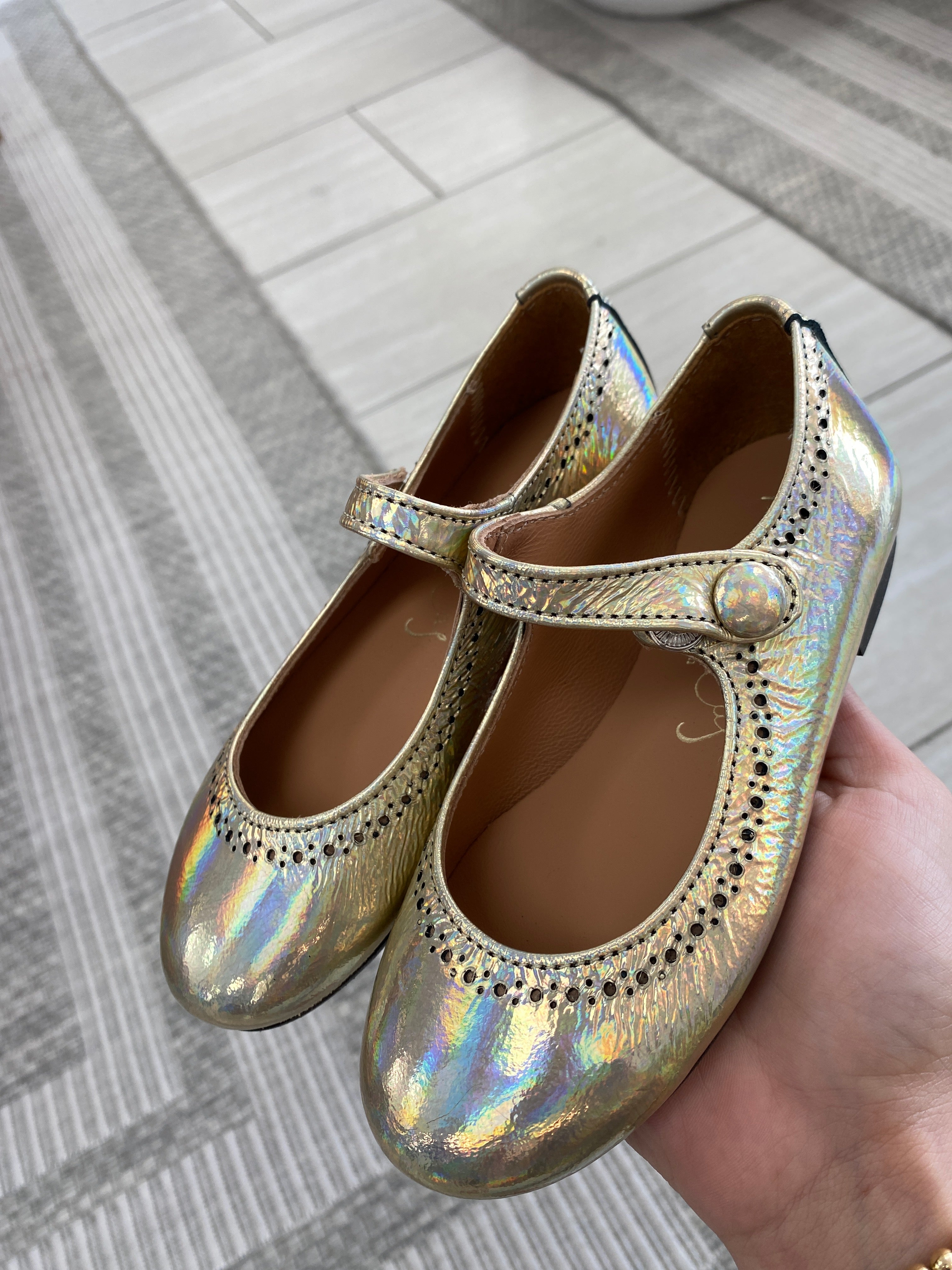 Papanatas Gold Iridescent Mary Jane Shoes for Women - Shimmering Metallic Dress Pumps for Parties, Weddings & Special Occasions