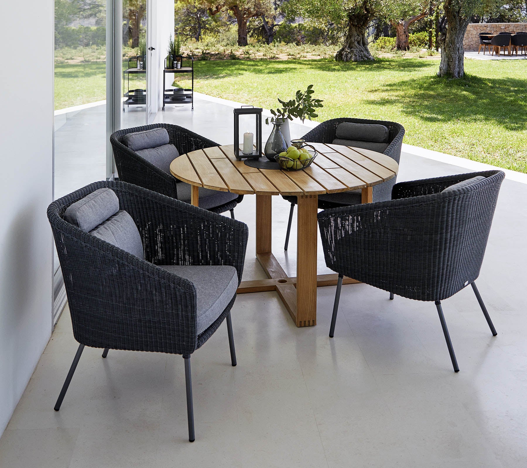 Premium Mega Dining Chair Set - Modern & Comfortable Kitchen Chairs for Home, Restaurant & Office - Heavy Duty Wooden Dining Chairs with Padded Seat (Set of 4) - Perfect for Family Meals, Dinner Parties & Commercial Use
