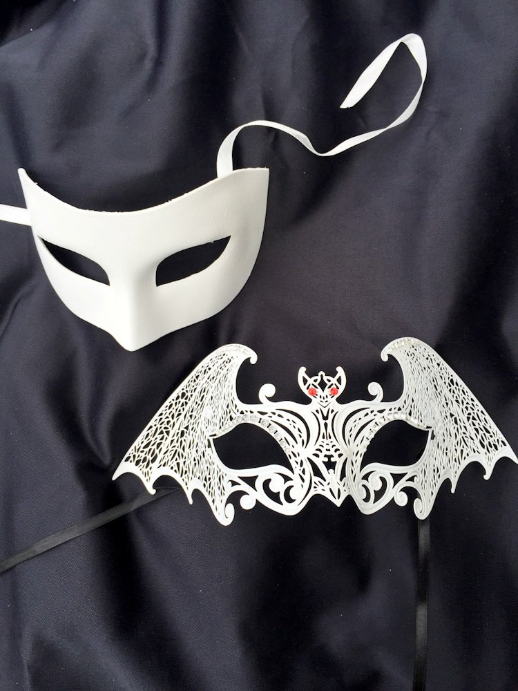 Elegant White Masquerade Mask Set for Couples - Venetian Ball Mask for Prom, Party & Costume Events - Perfect for Valentine's Day, Halloween & Mardi Gras Celebrations