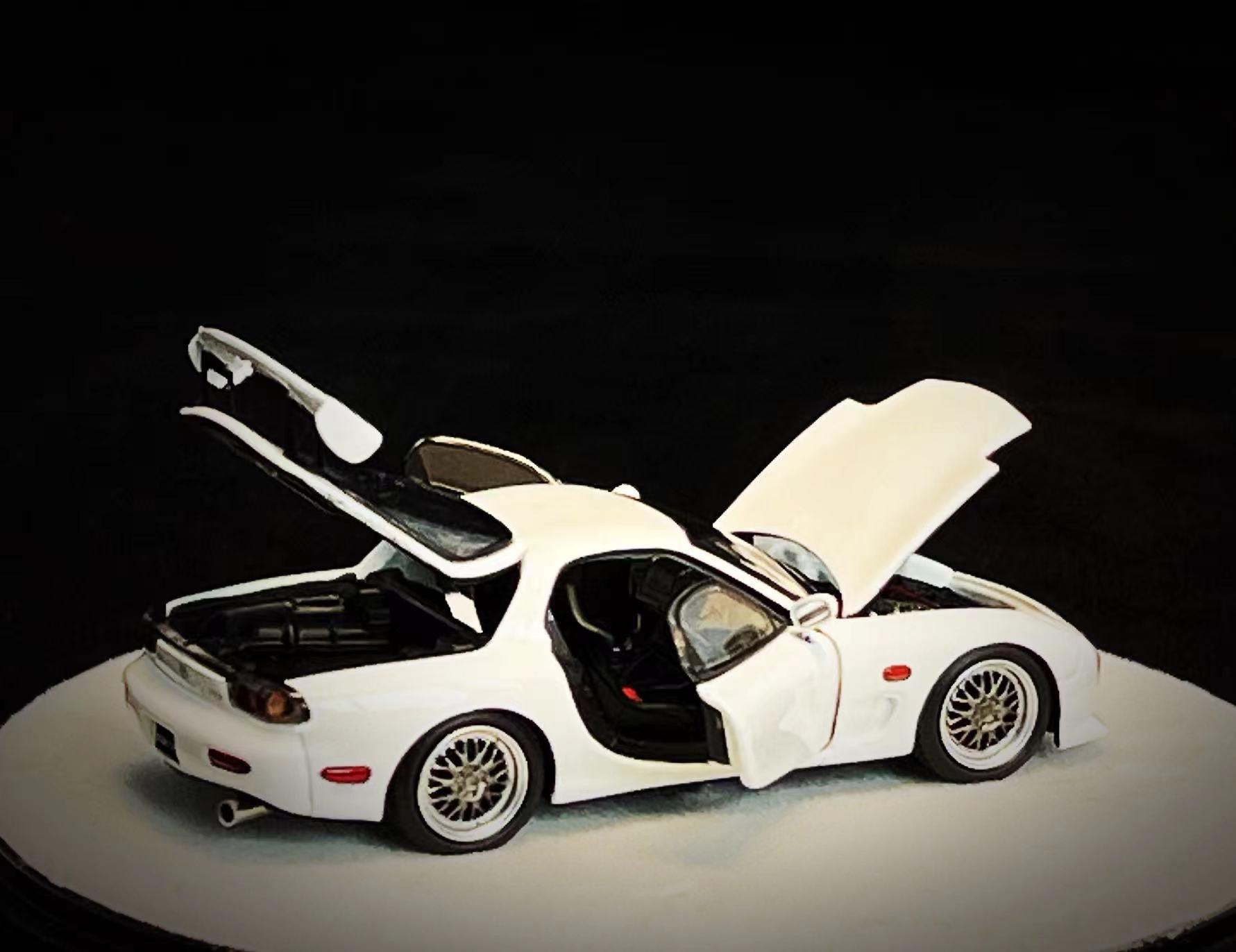 PGM Models 1:64 Scale Diecast Mazda RX-7 FD3S White Luxury Edition with Round Display Base - Perfect for Car Collectors, Model Showcases & Gift Giving