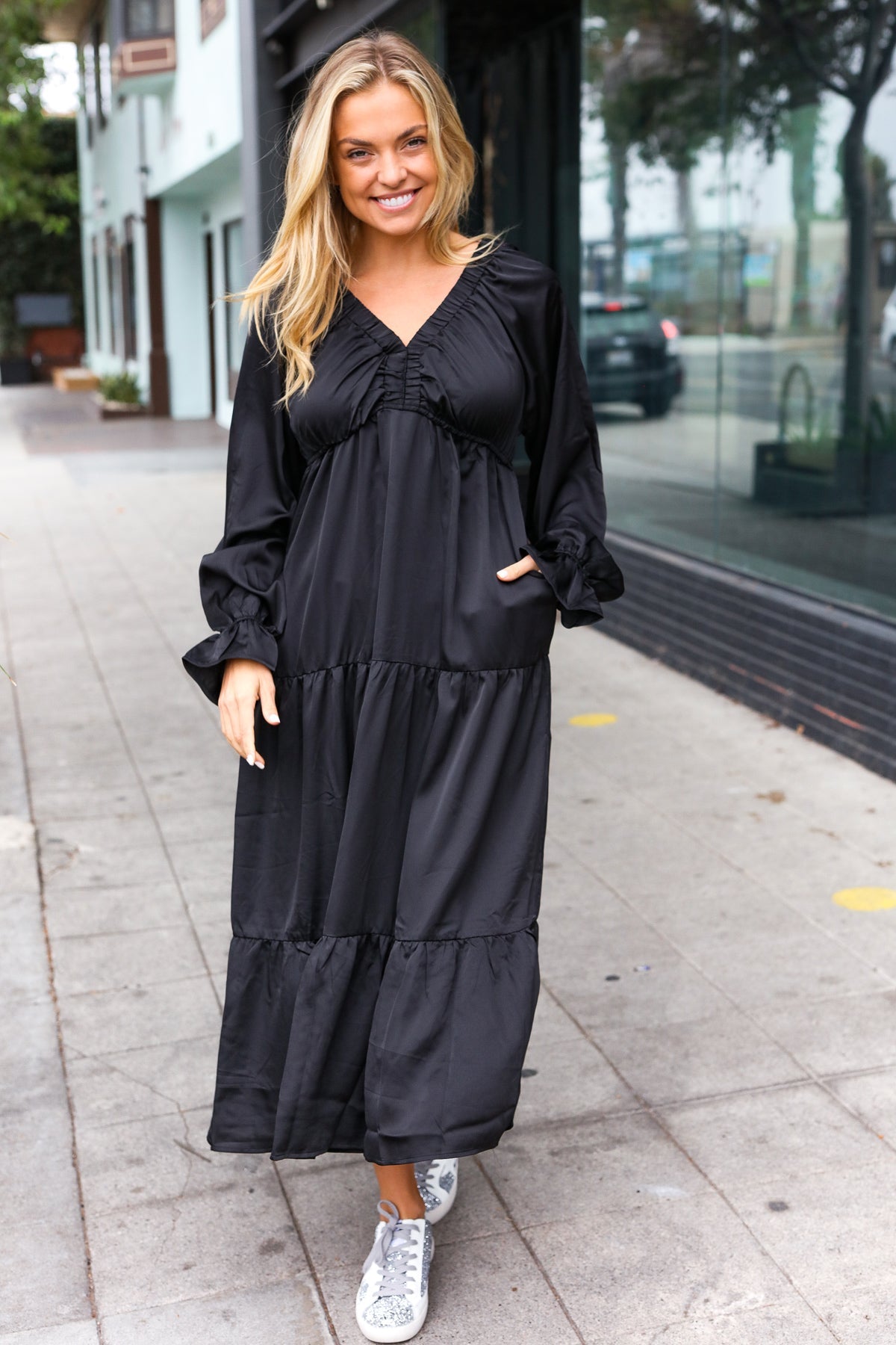 Elegant Black Elastic V-Neck Tiered Satin Maxi Dress for Women - Perfect for Evening Parties, Weddings & Special Occasions