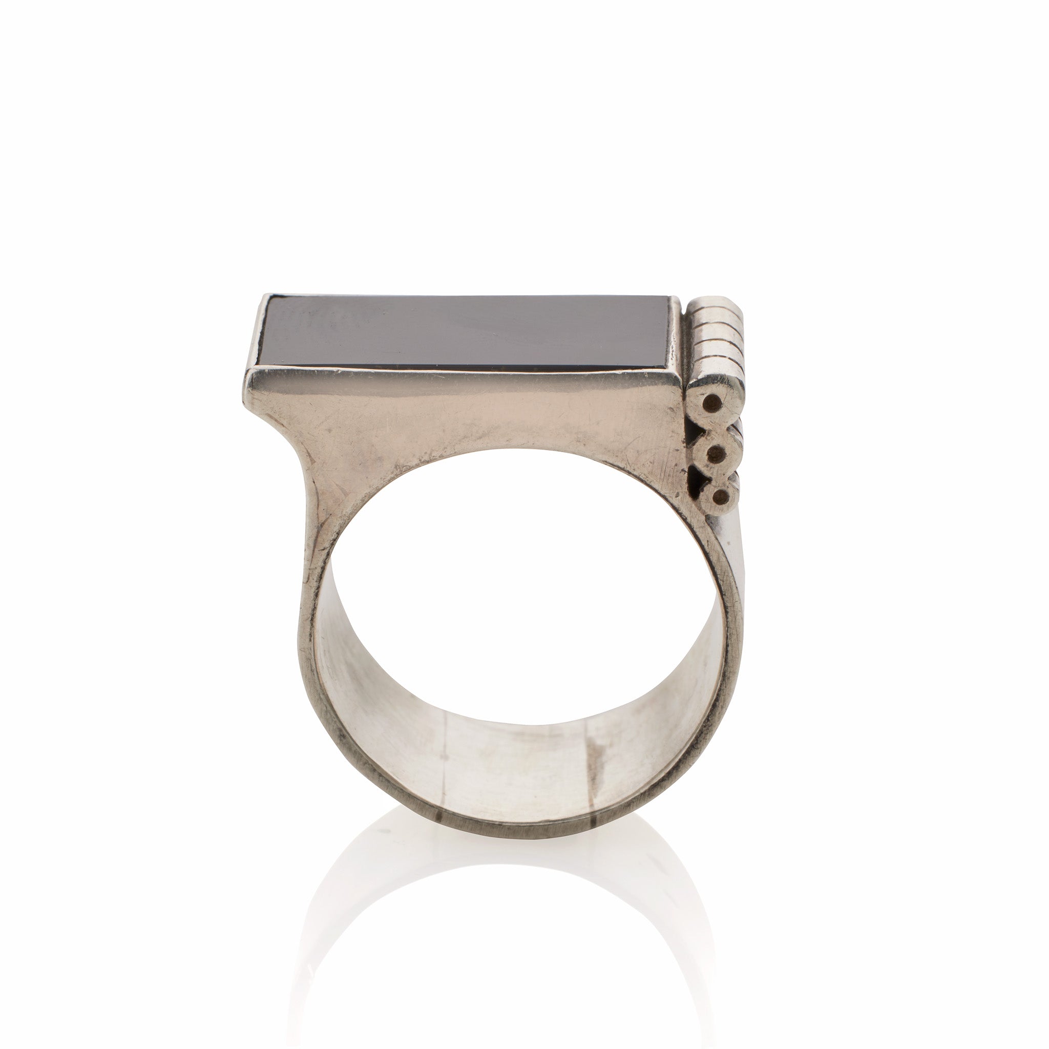 Vintage Jean Després Modernist Silver & Onyx Motor-Inspired Jewelry Ring - Art Deco Statement Piece for Women's Fashion & Special Occasions