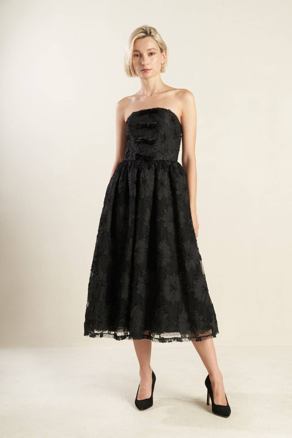 Confidence Game Lace Midi Dress - Elegant Floral Lace Party Dress for Women, Perfect for Weddings, Cocktail Parties & Date Nights