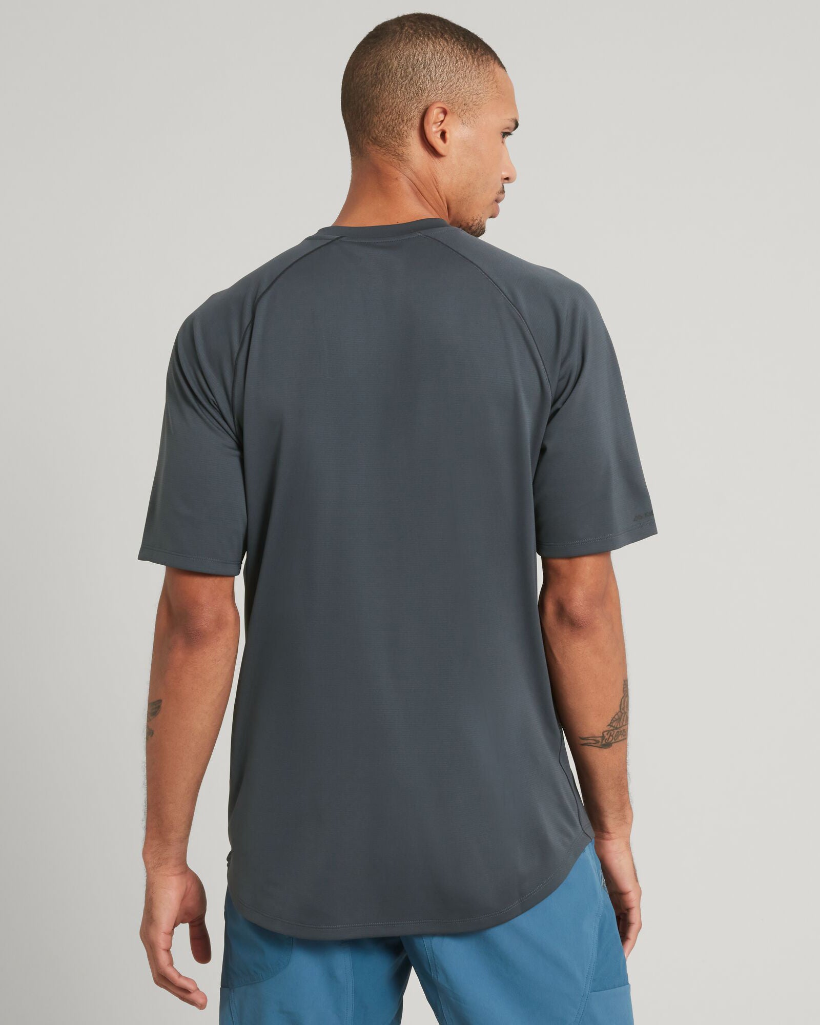 Men's SUN Stopper Short Sleeve T-Shirt - Breathable UV Protection Shirt in Graphite | Perfect for Outdoor Activities, Hiking & Summer Wear