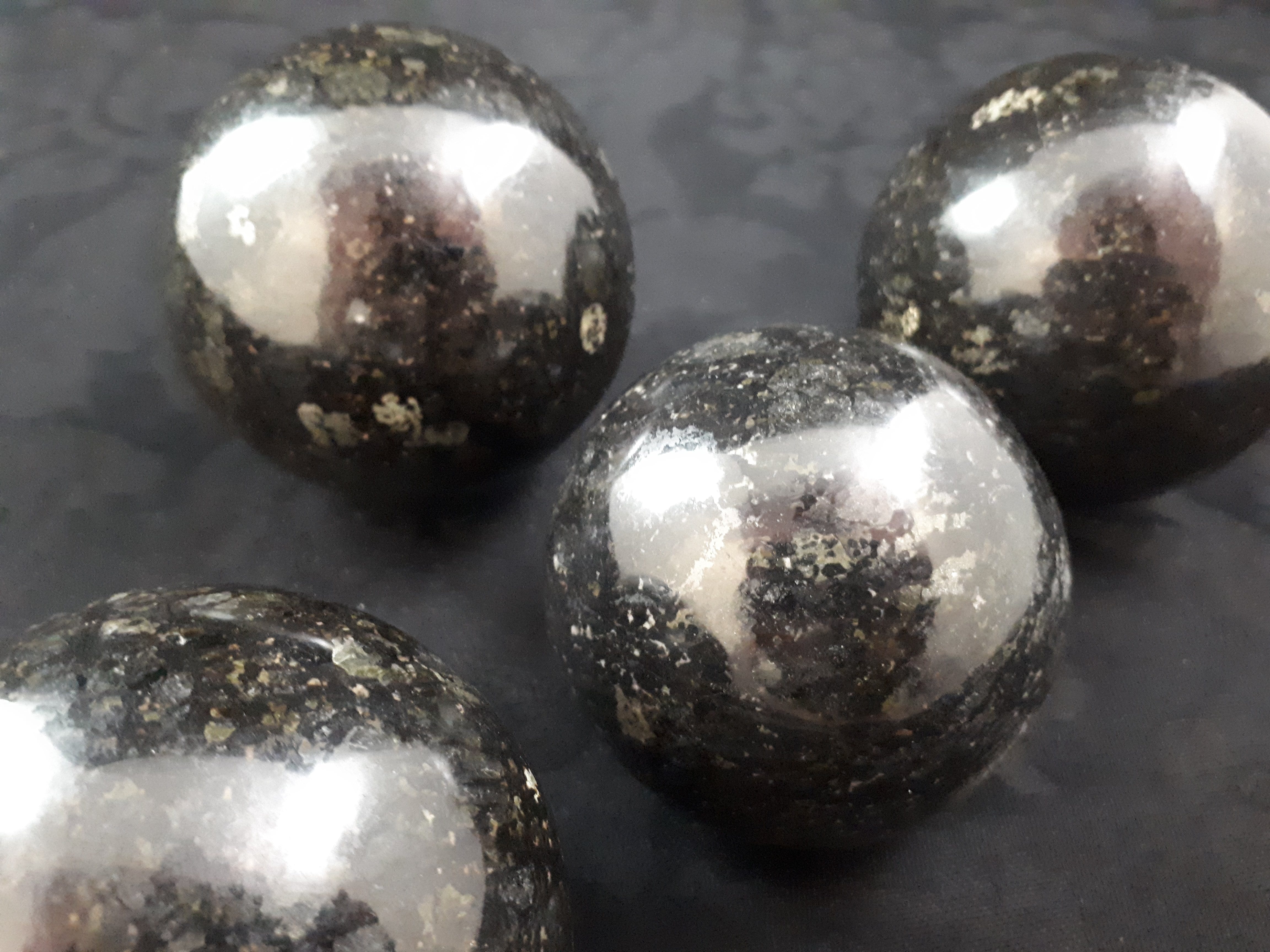 Coppernite Sphere - 4 Sizes Available - Handmade Copper Decor for Home, Office & Meditation Space - Perfect for Feng Shui, Gift Giving & Spiritual Healing