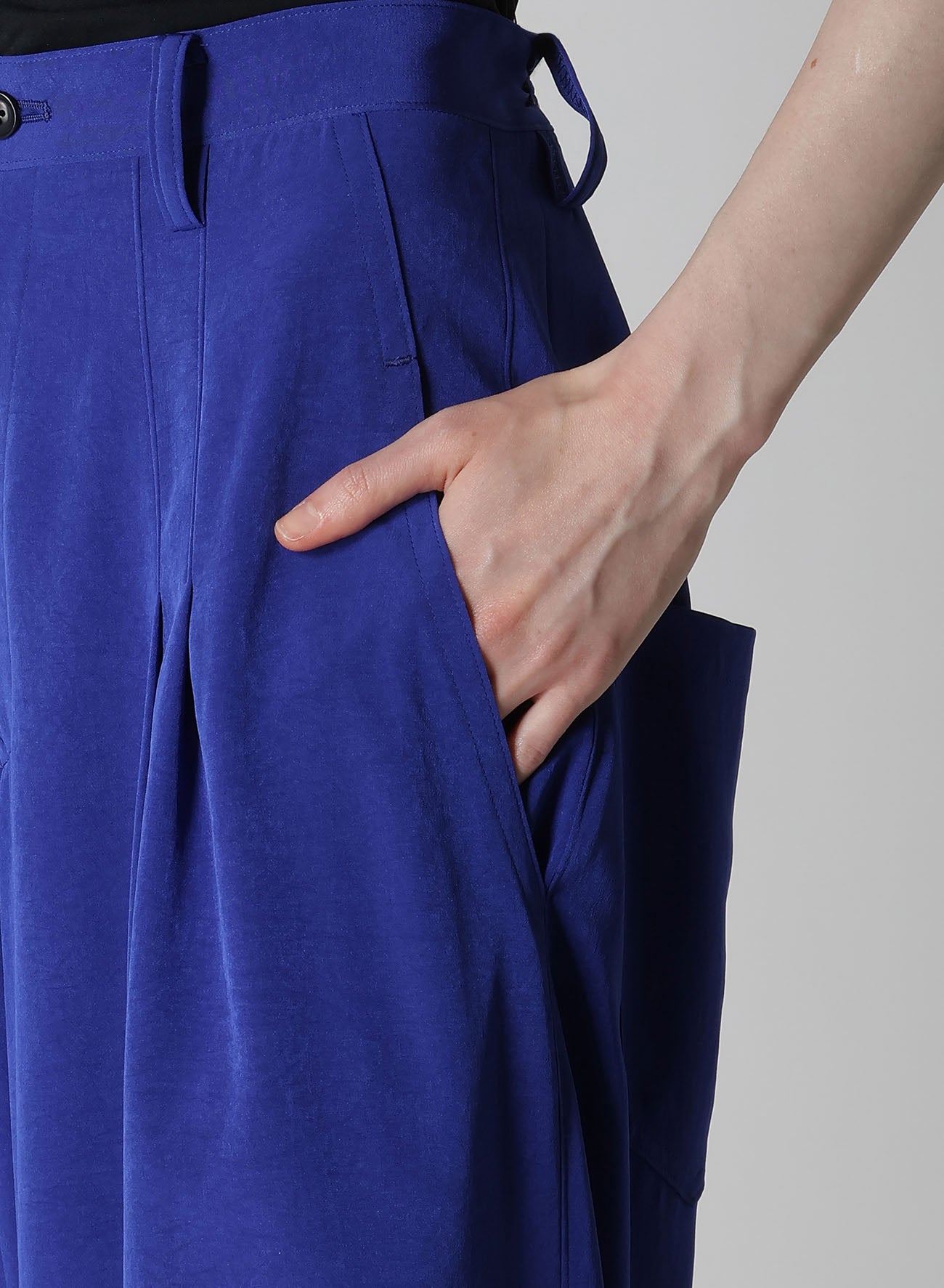 CREPE de CHINE DOUBLE TUCKED WIDE PANTS for Women - High Waist Flowy Palazzo Pants for Office, Travel & Casual Wear
