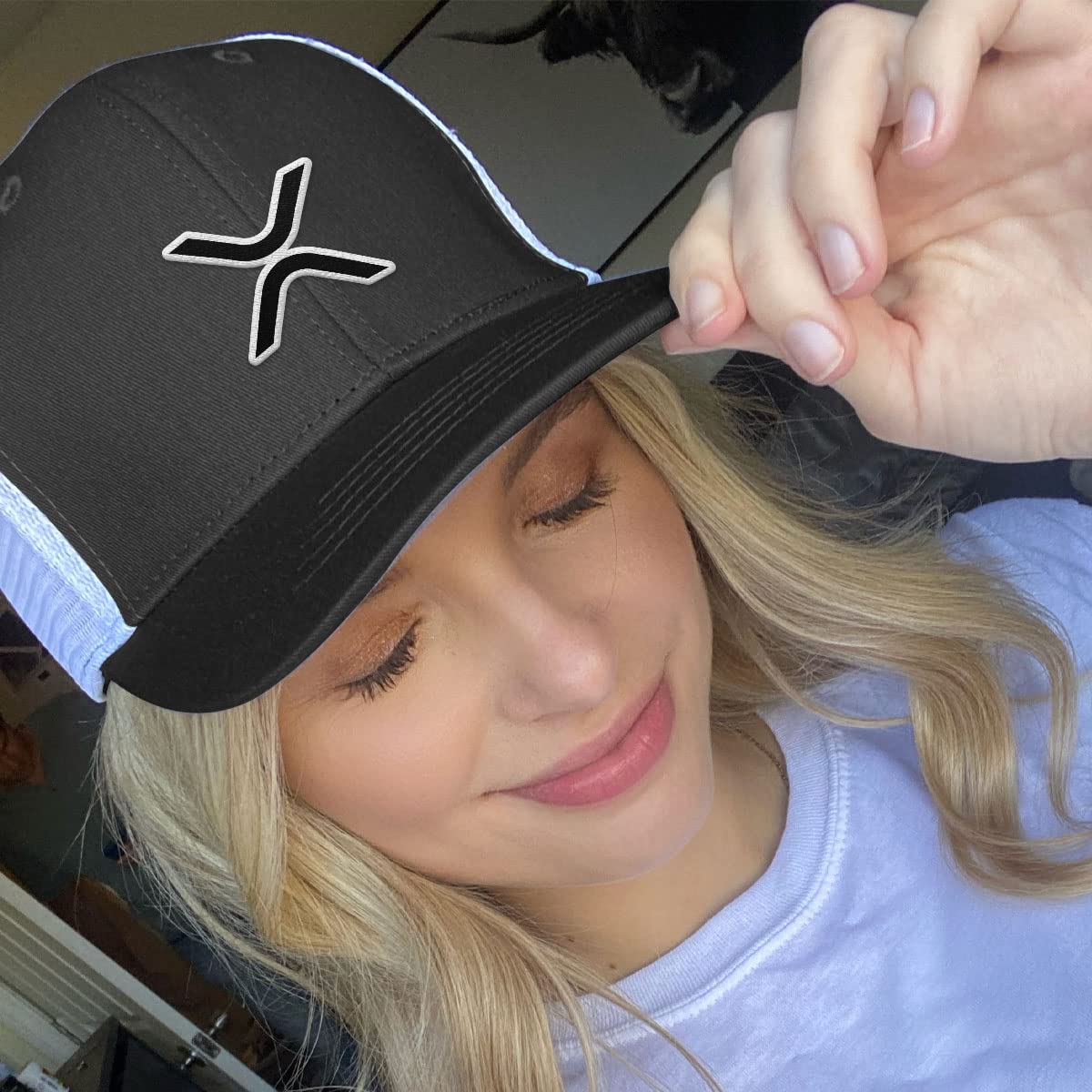 XRP Logo Mesh Baseball Cap for Men - Adjustable Snapback with Breathable Mesh Back - Perfect for Casual Wear, Sports & Outdoor Activities