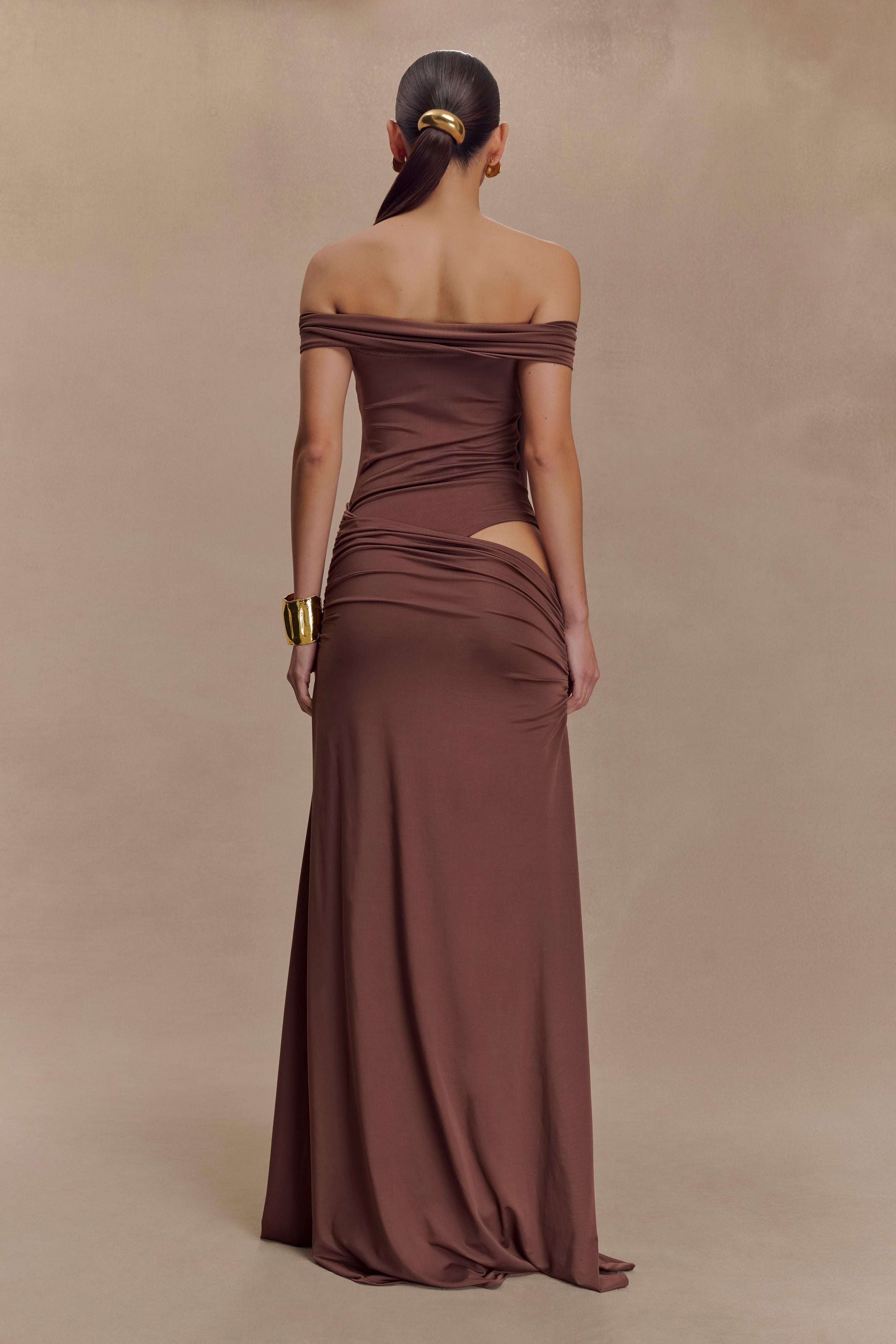 Oliver Women's Slinky Maxi Dress in Chocolate Brown - Elegant Flowy Long Dress for Summer, Beach, Parties & Special Occasions