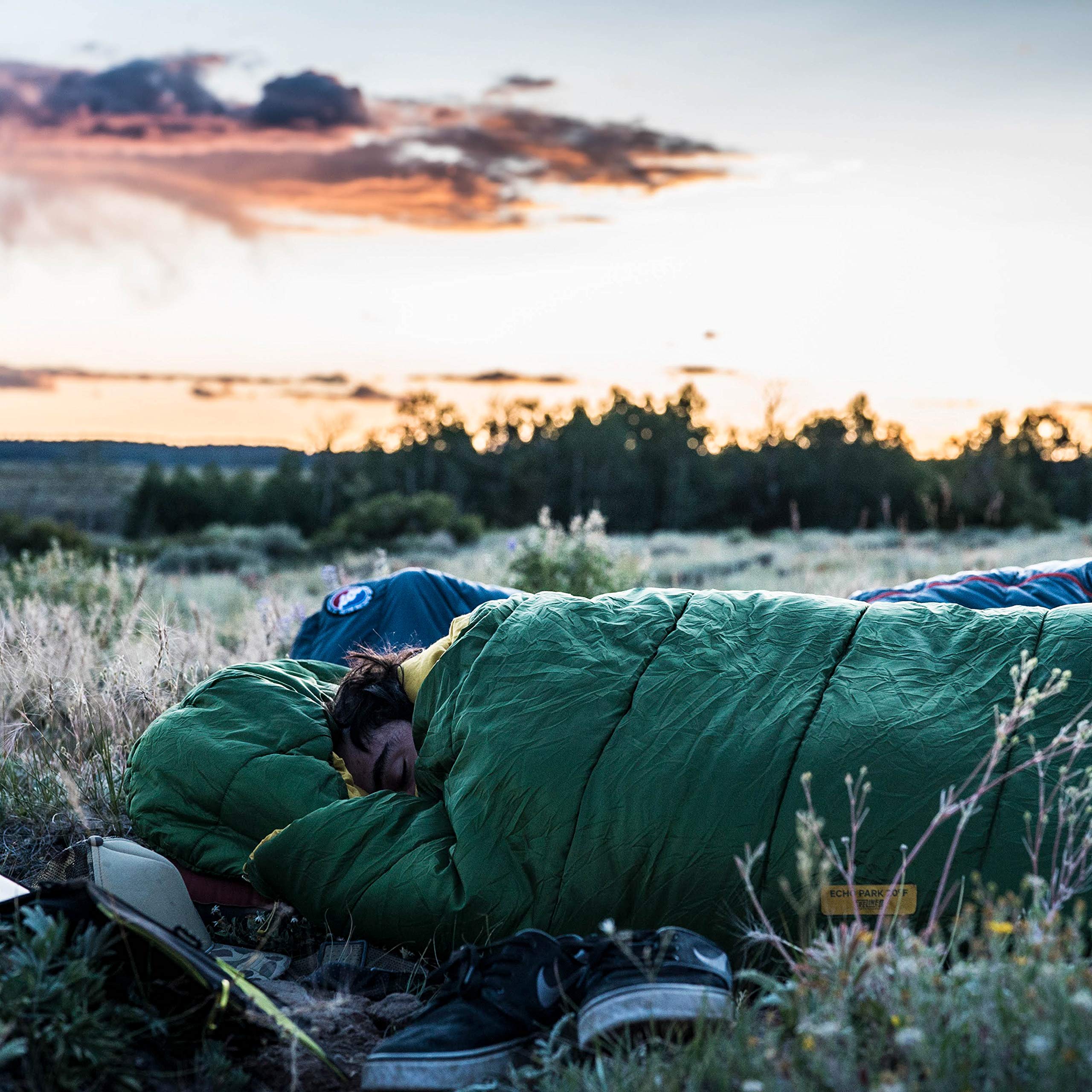 Big Agnes Echo Park Sleeping Bag - Lightweight & Waterproof for Backpacking, Camping & Hiking - 3-Season Comfort for Outdoor Adventures