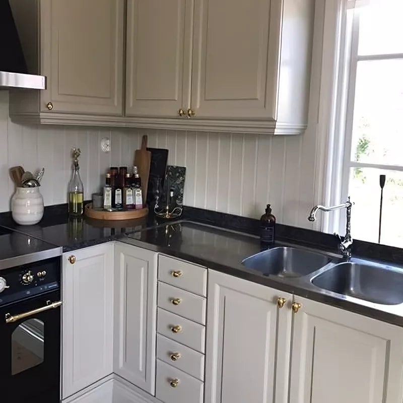 Cambridge Chrome Kitchen Faucet with Black Handle - Modern Single Handle Pull-Down Sprayer for Sink, Perfect for Home, Restaurant & Commercial Use
