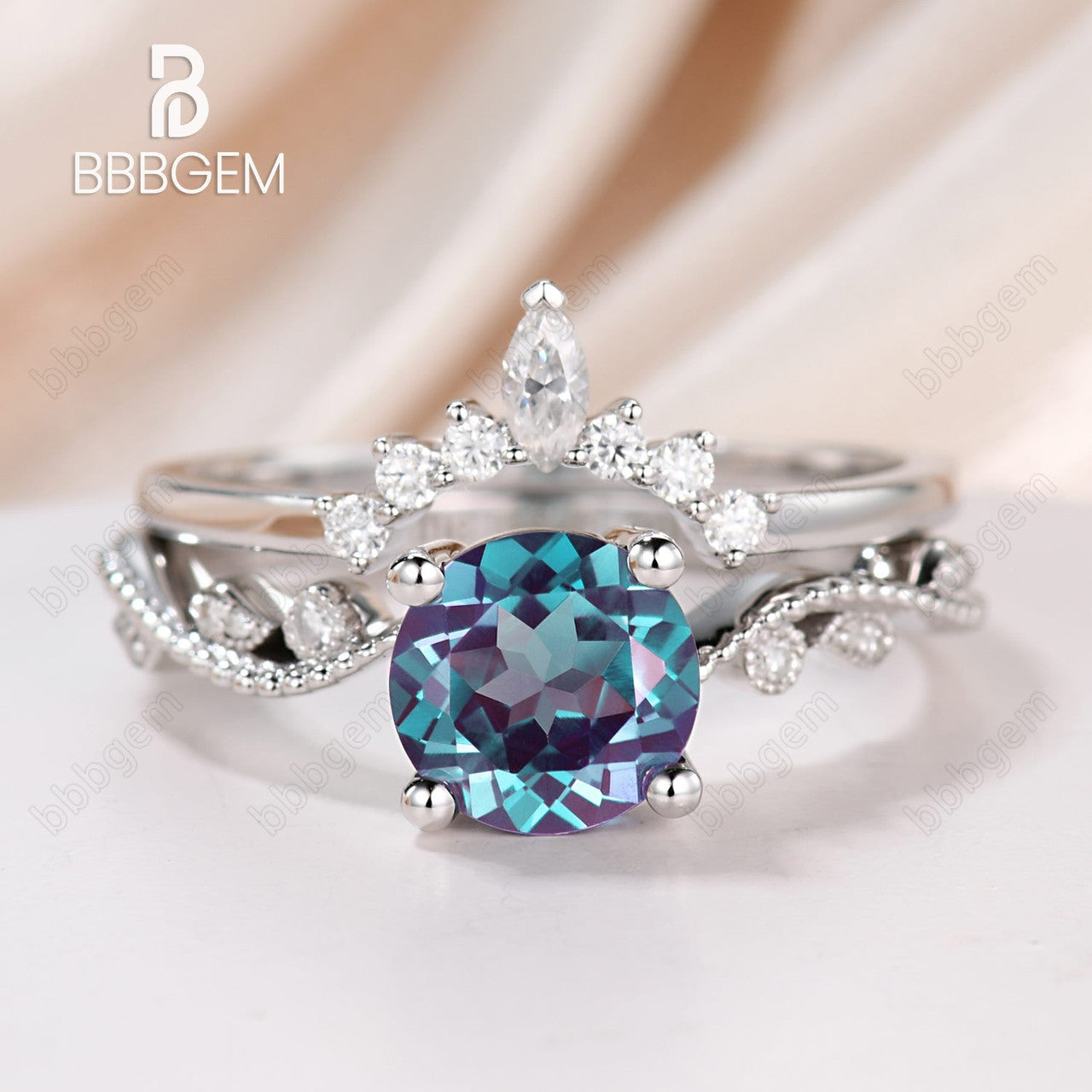 Exquisite Milgrain Round Alexandrite & Moissanite Engagement Ring Set - Stackable Wedding Band for Women - Perfect for Proposals, Anniversaries, and Bridal Jewelry