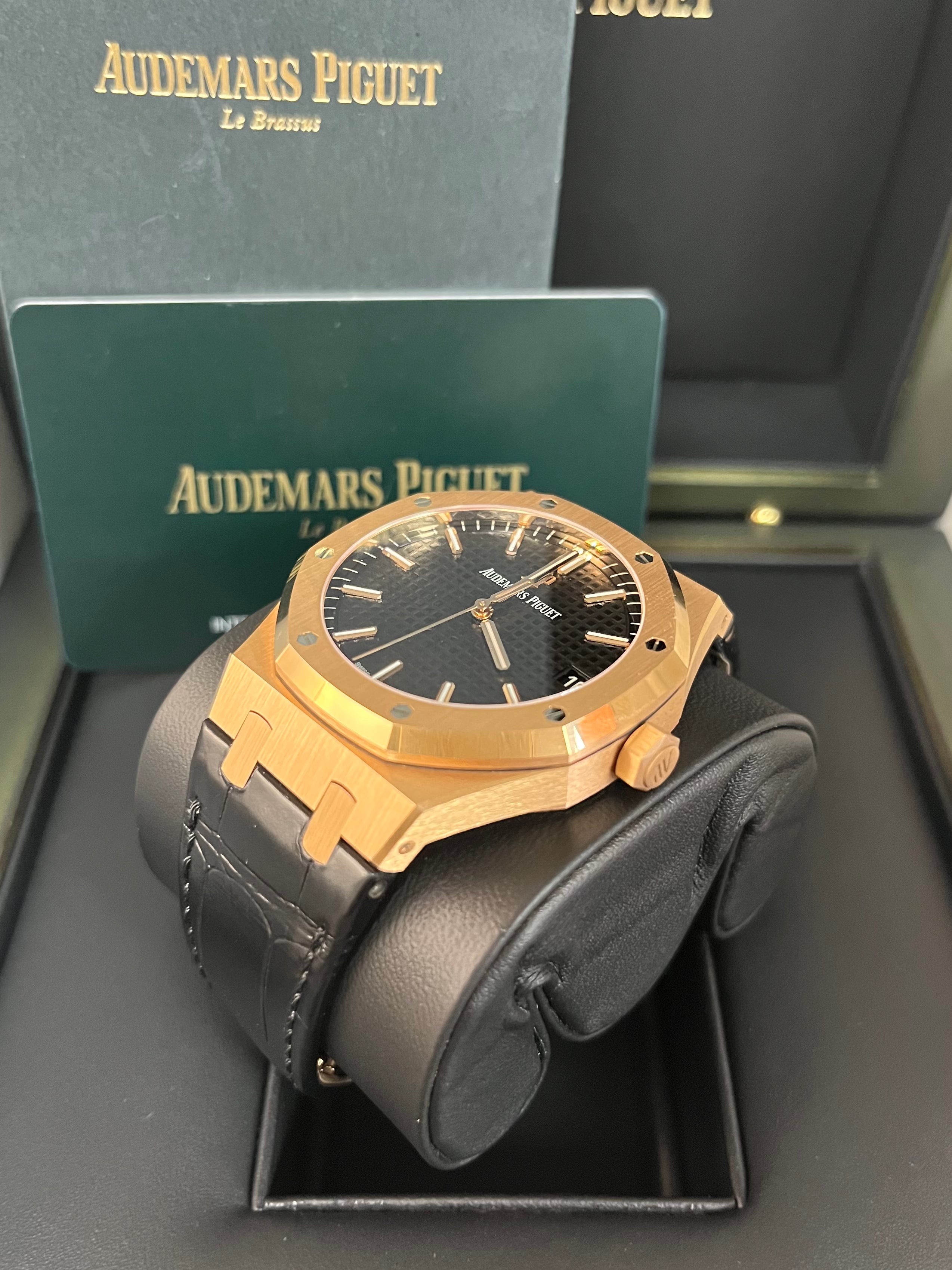 Audemars Piguet Royal Oak Selfwinding Rose Gold Watch with Black Dial & Leather Strap 15500OR.OO.D002CR.01 - Luxury Timepiece for Business Meetings & Formal Events