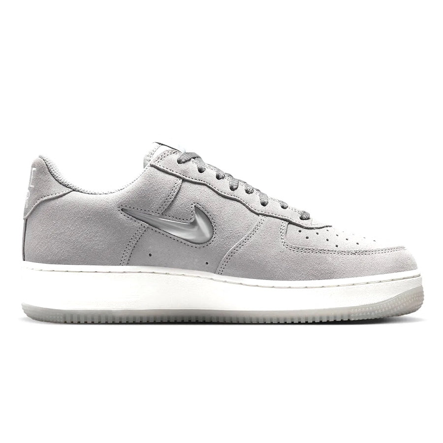 Nike Air Force 1 '07 Low Sneakers - Light Smoke Grey & Summit White | Comfortable Casual Shoes for Men & Women | Perfect for Streetwear, Everyday Wear & Gym