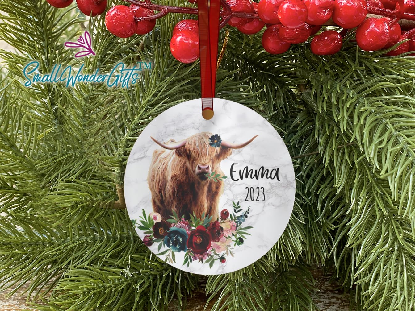 Personalized Highland Cow Aluminum Christmas Ornament - Custom Name Scottish Cow Decor for Holiday Tree | Boho Farmhouse Christmas Decorations 2023 - Perfect for Xmas Gifts, Stocking Stuffers & Winter Home Decor