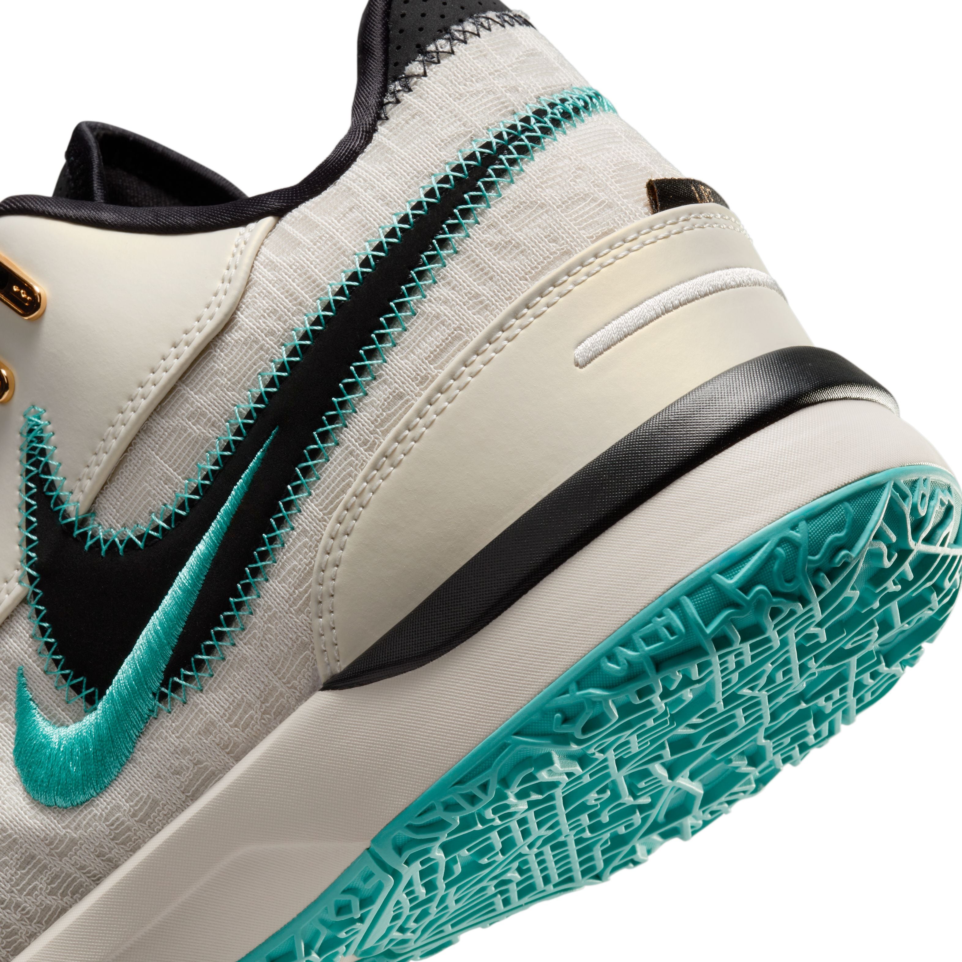 LeBron NXXT Gen AMPD EP 'Liverpool FC' Basketball Shoes - Men's High-Performance Sneakers for Court Play & Street Style