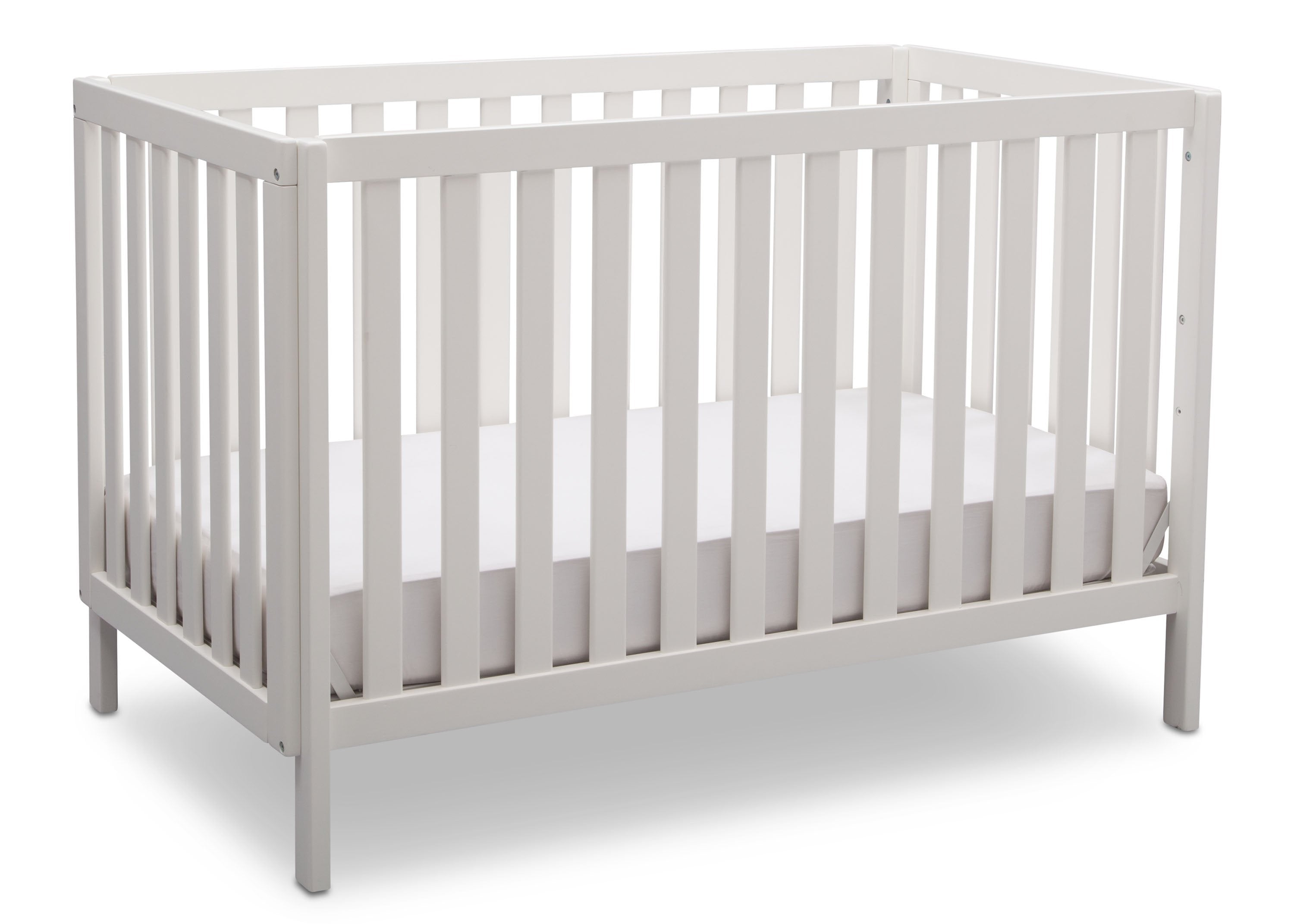 Milo 3-in-1 Convertible Baby Crib - White Wooden Nursery Bed with Toddler Rail & Daybed Conversion - Perfect for Newborns to Toddlers in Modern Nursery Rooms
