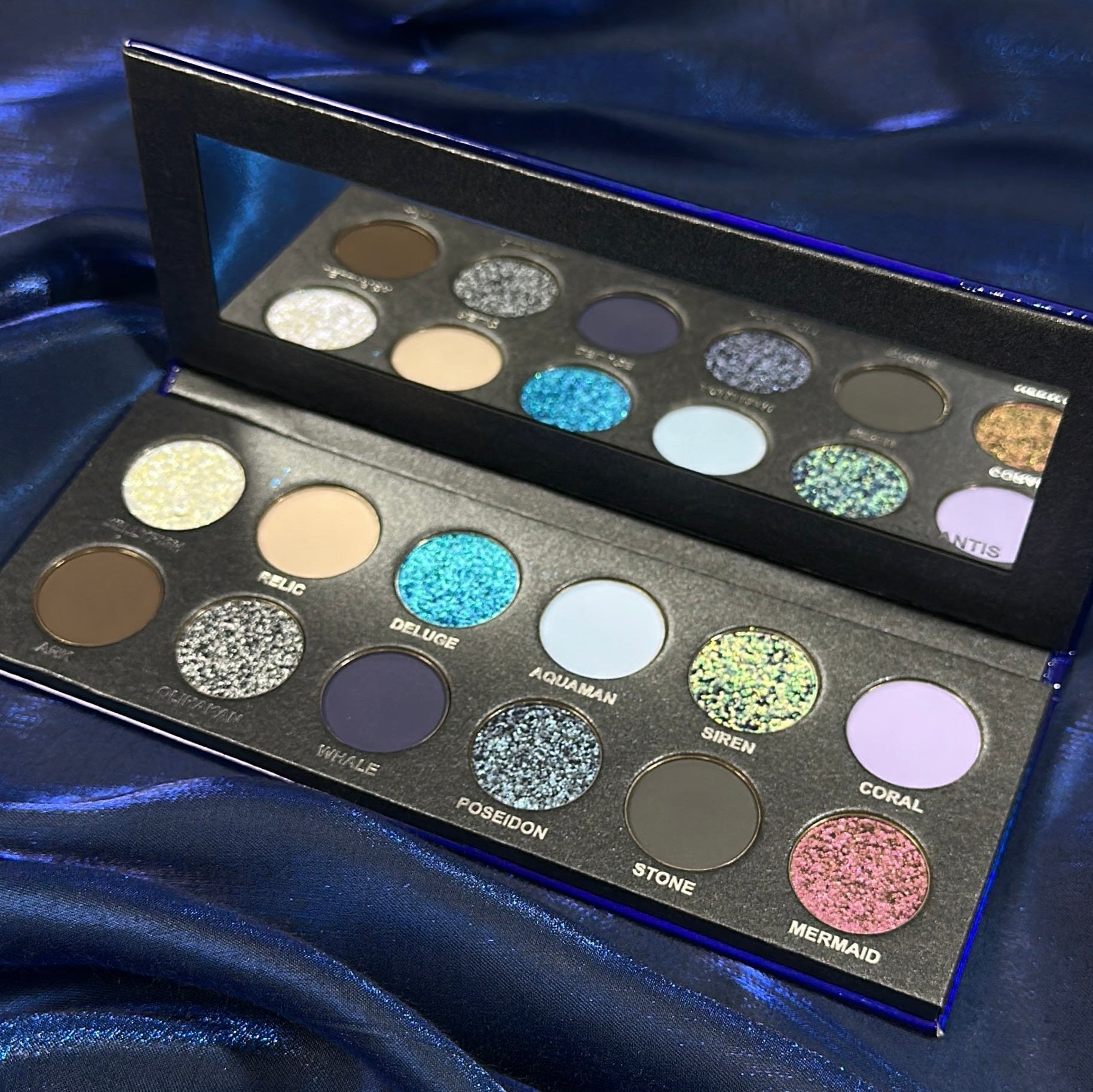 Atlantis Eyeshadow Palette - 12 Highly Pigmented Matte & Shimmer Shades for Stunning Eye Looks | Perfect for Day & Night Makeup, Parties & Special Occasions