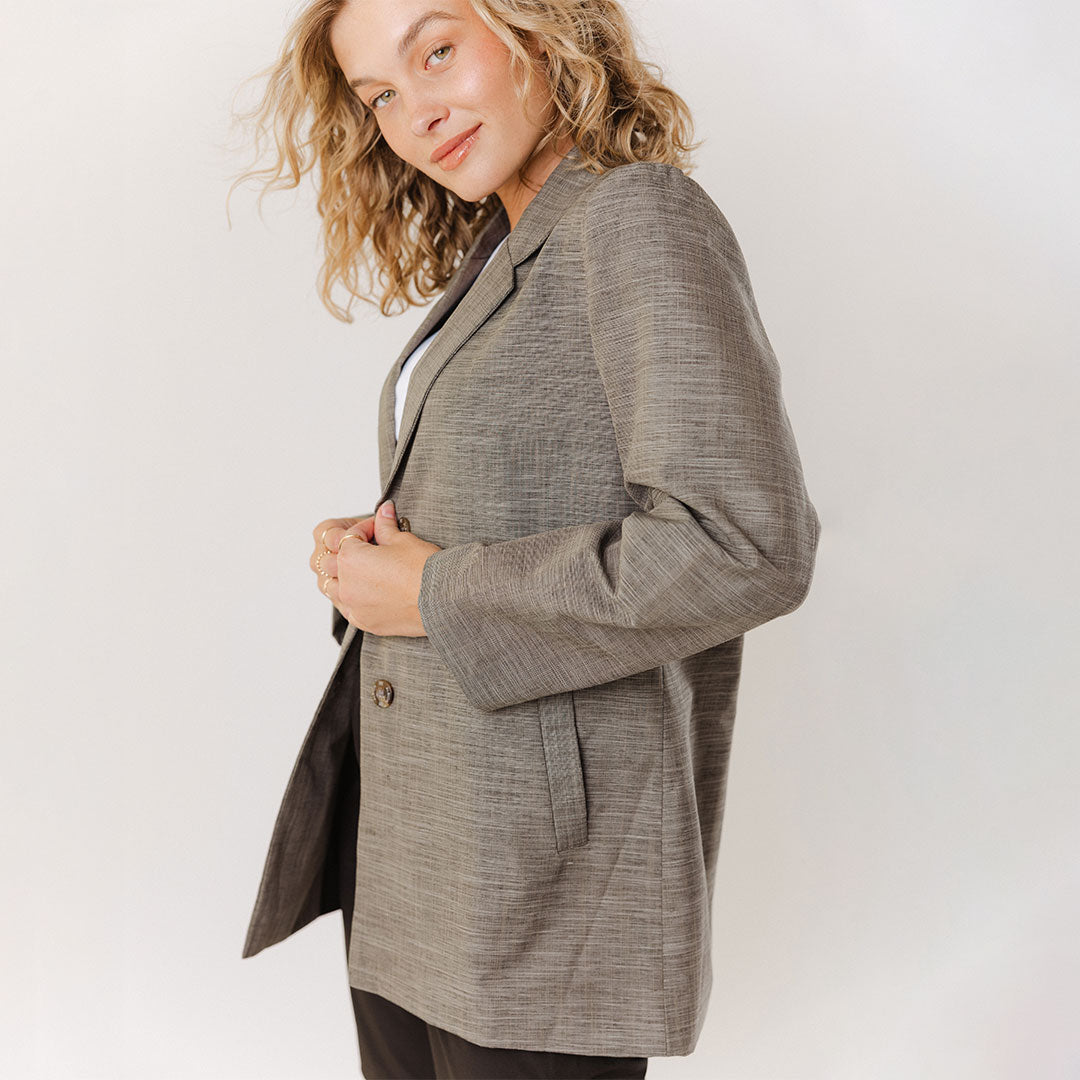 Stylish Graphite Woven Blazer for Women - Slim Fit Business Jacket with Stretch - Perfect for Office Wear, Professional Meetings & Formal Events