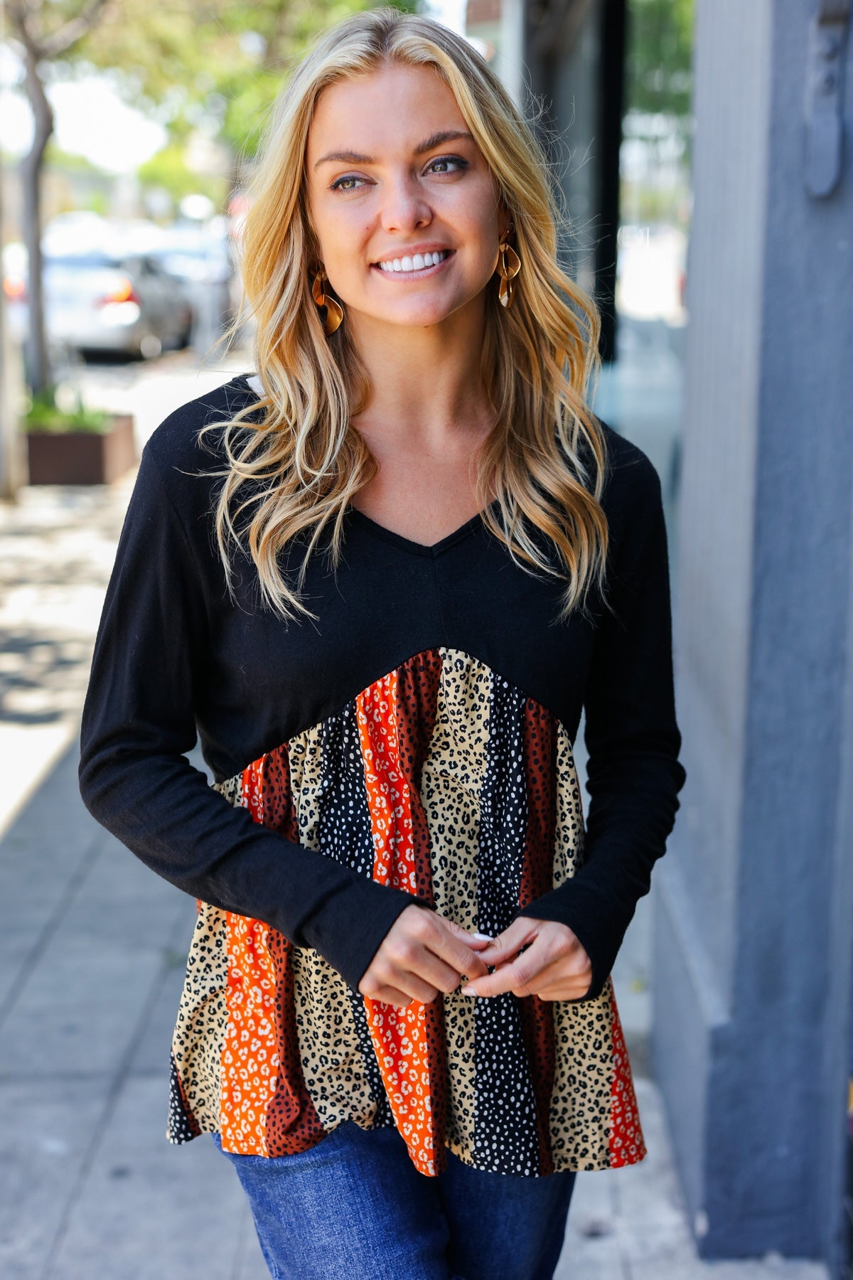 Black & Rust Hacci Leopard Stripe V-Neck Top for Women - Stylish Casual Blouse for Fall Outfits, Date Night & Office Wear
