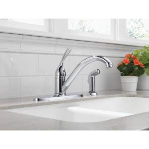 Delta Faucet Classic Single-Handle Kitchen Faucet with Pull-Down Sprayer - Chrome Finish, 3-Hole Installation for Sink - Perfect for Modern Kitchens & Easy Dishwashing (Model 400-DST)