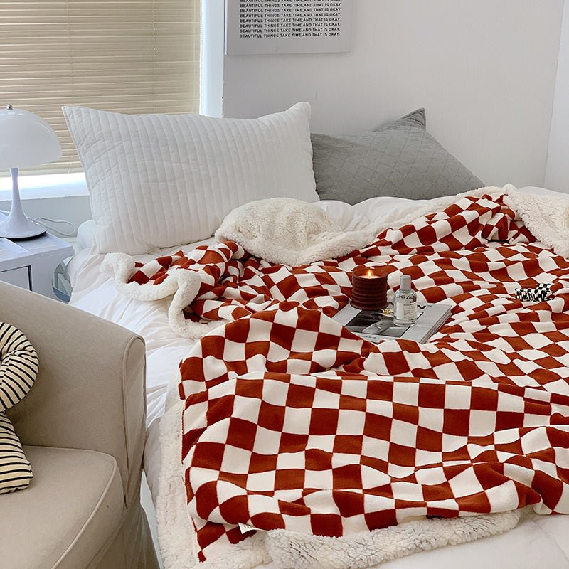 Soft Plaid Fleece Blanket for Couch & Bed - Cozy Checkered Throw for Winter, Home Decor, and Gift Giving
