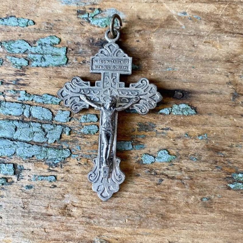 Vintage Cast Aluminum Crucifix Pendant Necklace - Religious Cross Jewelry for Men & Women - Perfect for Church, Daily Wear & Gift Giving