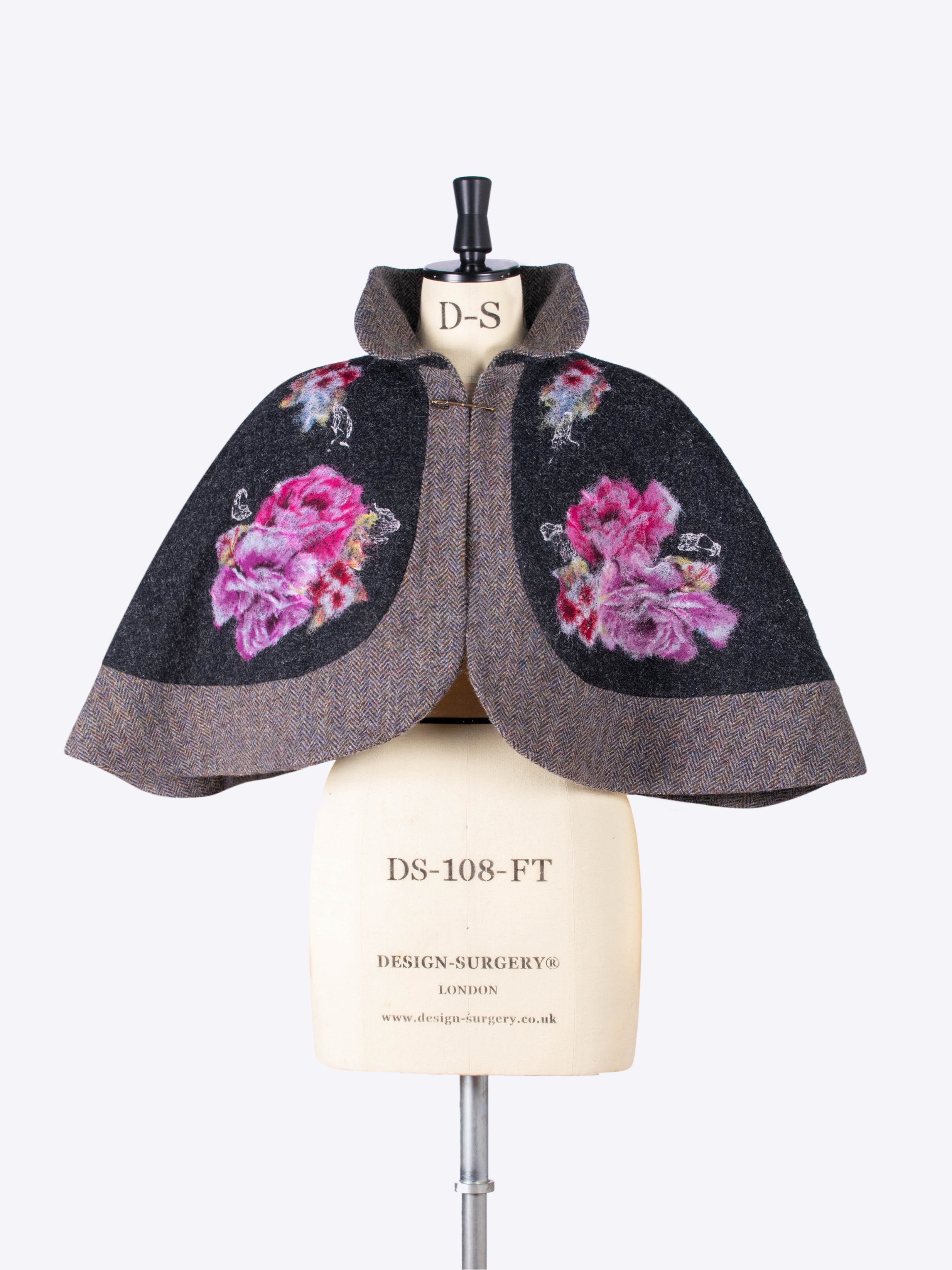 Custom Embroidered Capelet Shawl for Women - Elegant Wedding, Evening Party & Special Occasion Accessory