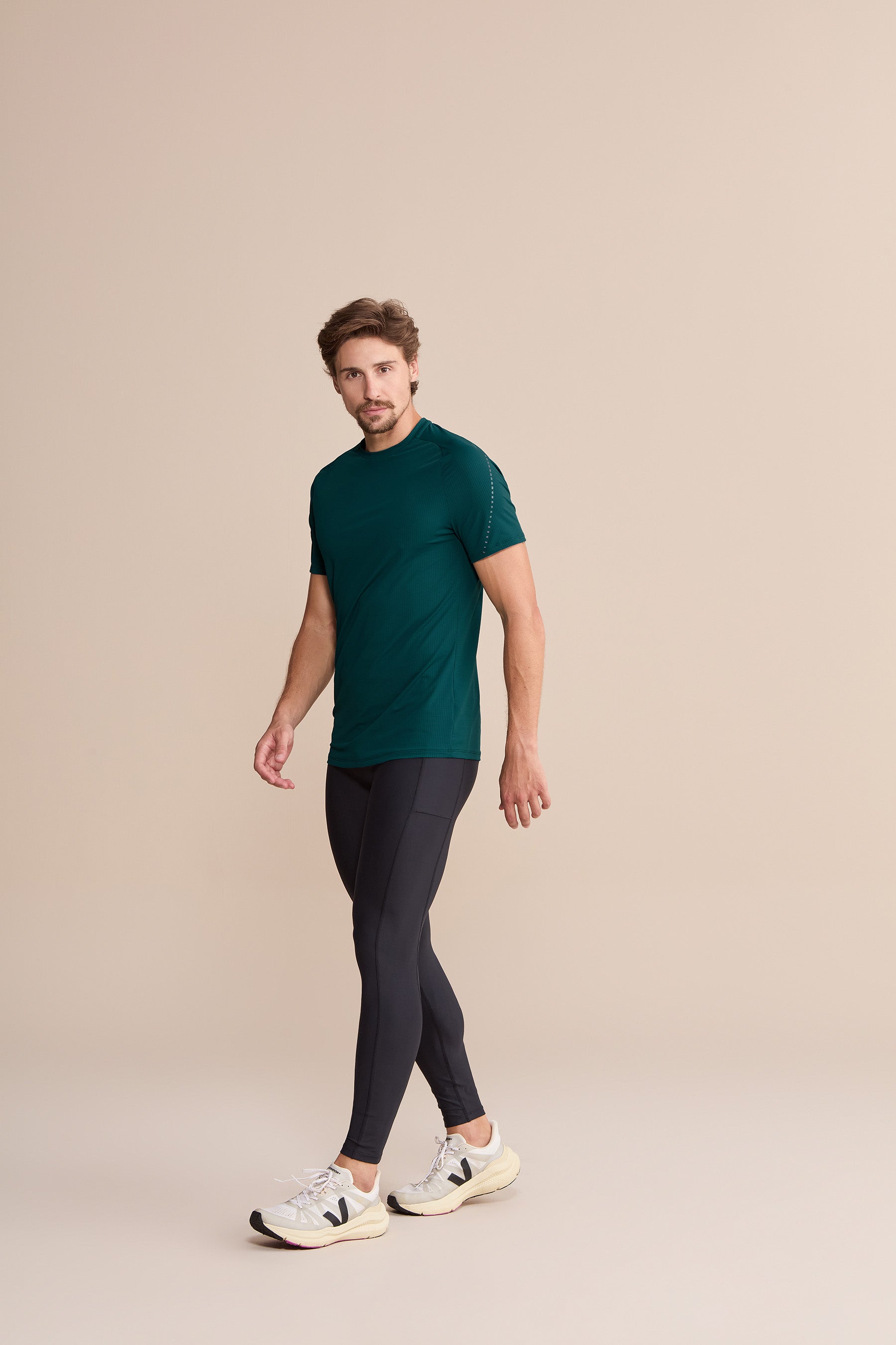 Fit Raglan Reflex Men's T-Shirt - Comfortable Athletic Tee for Gym, Running & Casual Wear | Breathable Cotton Blend