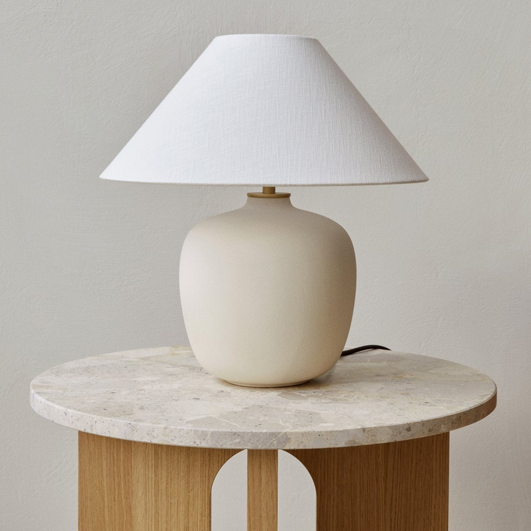 Modern Androgyne Side Table - Minimalist Nightstand, Bedside Table for Bedroom, Living Room & Office - Stylish End Table with Storage Shelf