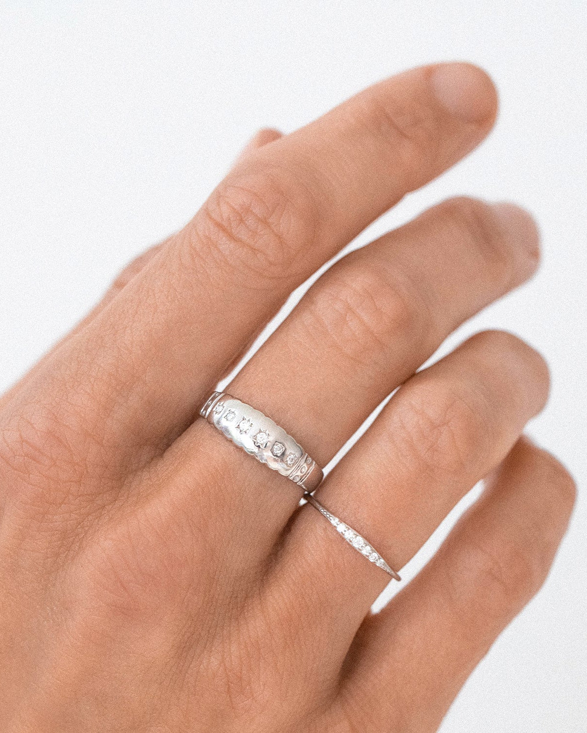 Era Ring Silver - Elegant Sterling Silver Ring for Women, Minimalist Stackable Band, Perfect for Everyday Wear, Gifts & Special Occasions
