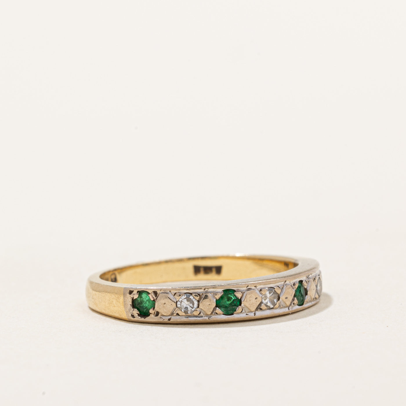 Vintage 1977 London Emerald & Diamond Ring - 0.12ctw Emerald, 0.045ctw Diamond - Size 5.25 - Elegant Antique Jewelry for Weddings, Anniversaries & Special Occasions