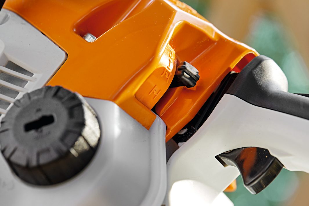 STIHL MS 172 C-E Gas Chainsaw - 18 Inch Bar, Lightweight Professional Chainsaw for Wood Cutting, Tree Trimming & Firewood - Perfect for Homeowners & Landscapers