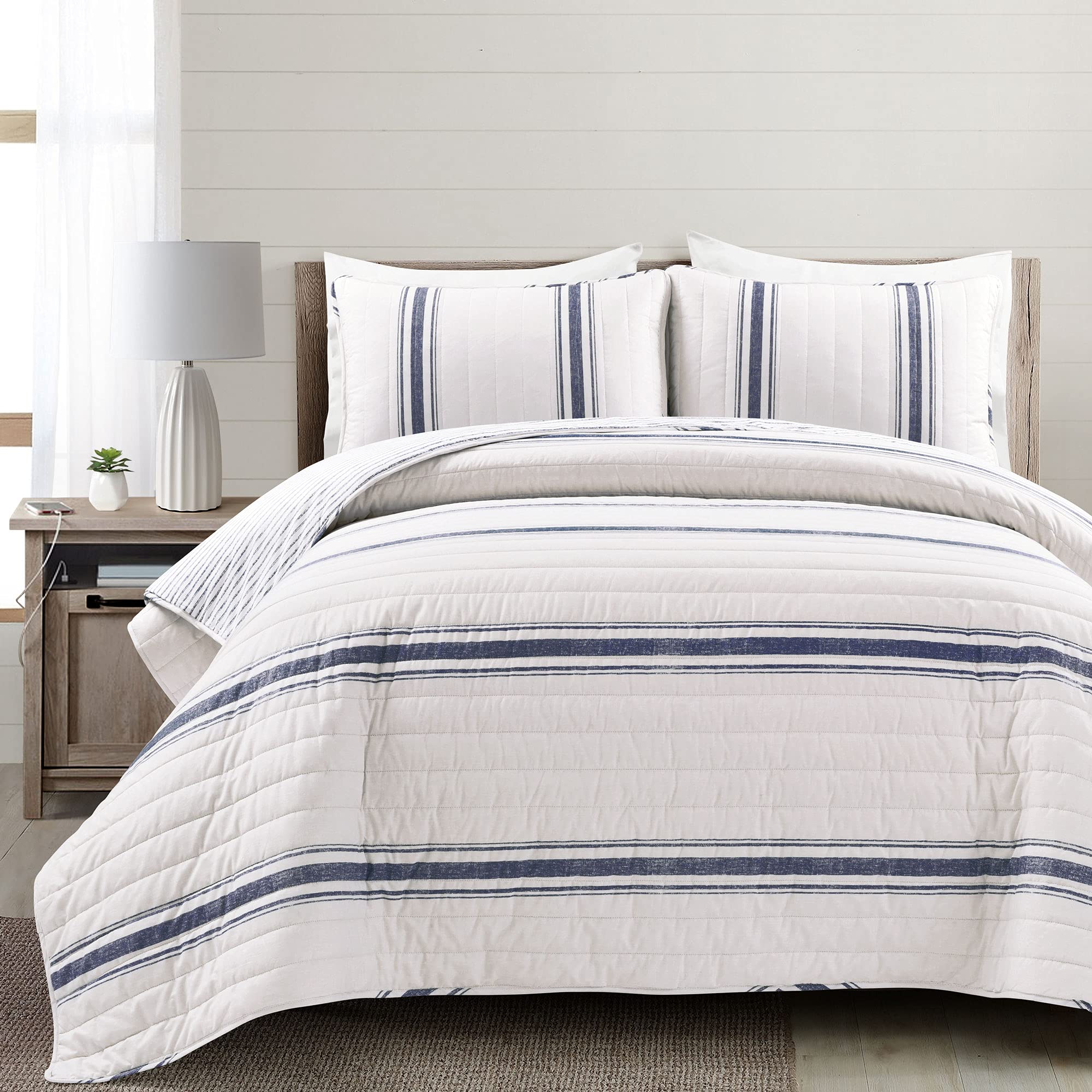 Lush Decor Farmhouse Stripe Reversible Cotton Quilt Set - 3 Piece Cozy Pinstripe Bedding Set for King/California King Size - Classic Modern Rustic Charm Bedroom Decor in Red | Perfect for Farmhouse, Cottage, or Vintage Style Home Decor