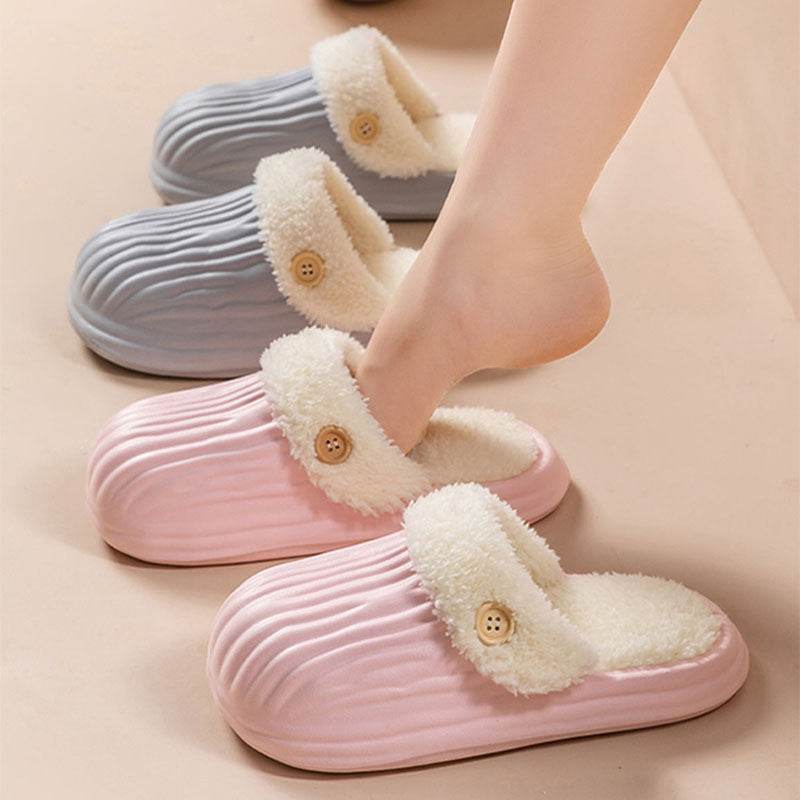CozySwap: Warm & Comfortable Indoor Outdoor Slippers with Removable Fur Lining - Perfect for Home, Garden, and Travel Use