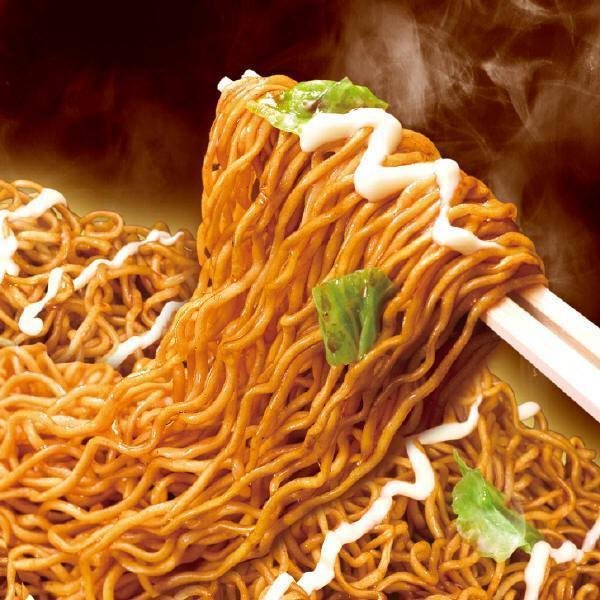 Nissin Yakisoba Japanese Instant Fried Noodles - 5 Servings (Pack of 1) | Authentic Japanese Flavor | Quick & Easy Meal for Lunch, Dinner or Snack