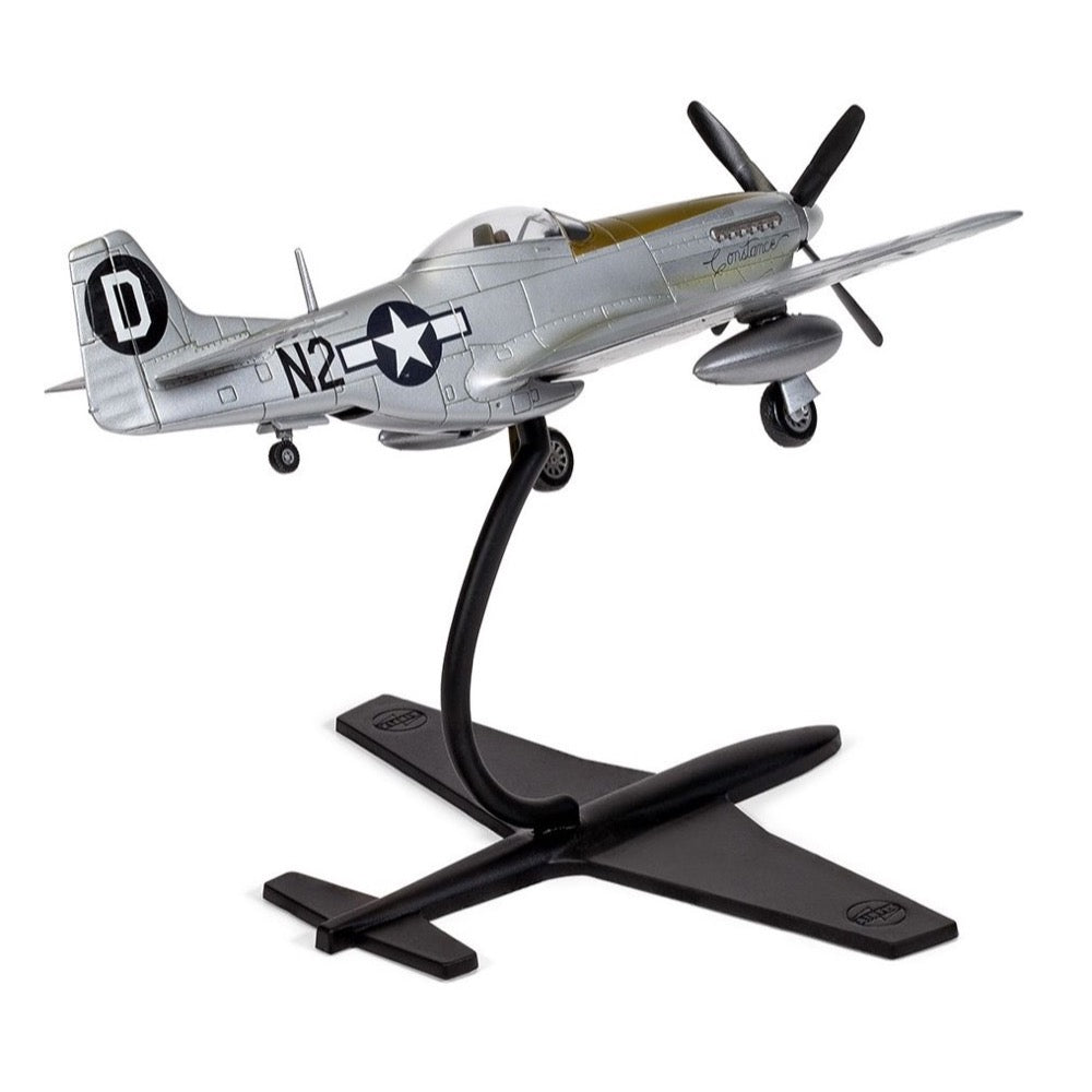Airfix 55013 1/72 Scale North American P-51D Mustang Model Kit - WWII Fighter Plane Starter Set for Hobbyists & Collectors - Perfect for Display, Gifts & Historical Aviation Enthusiasts