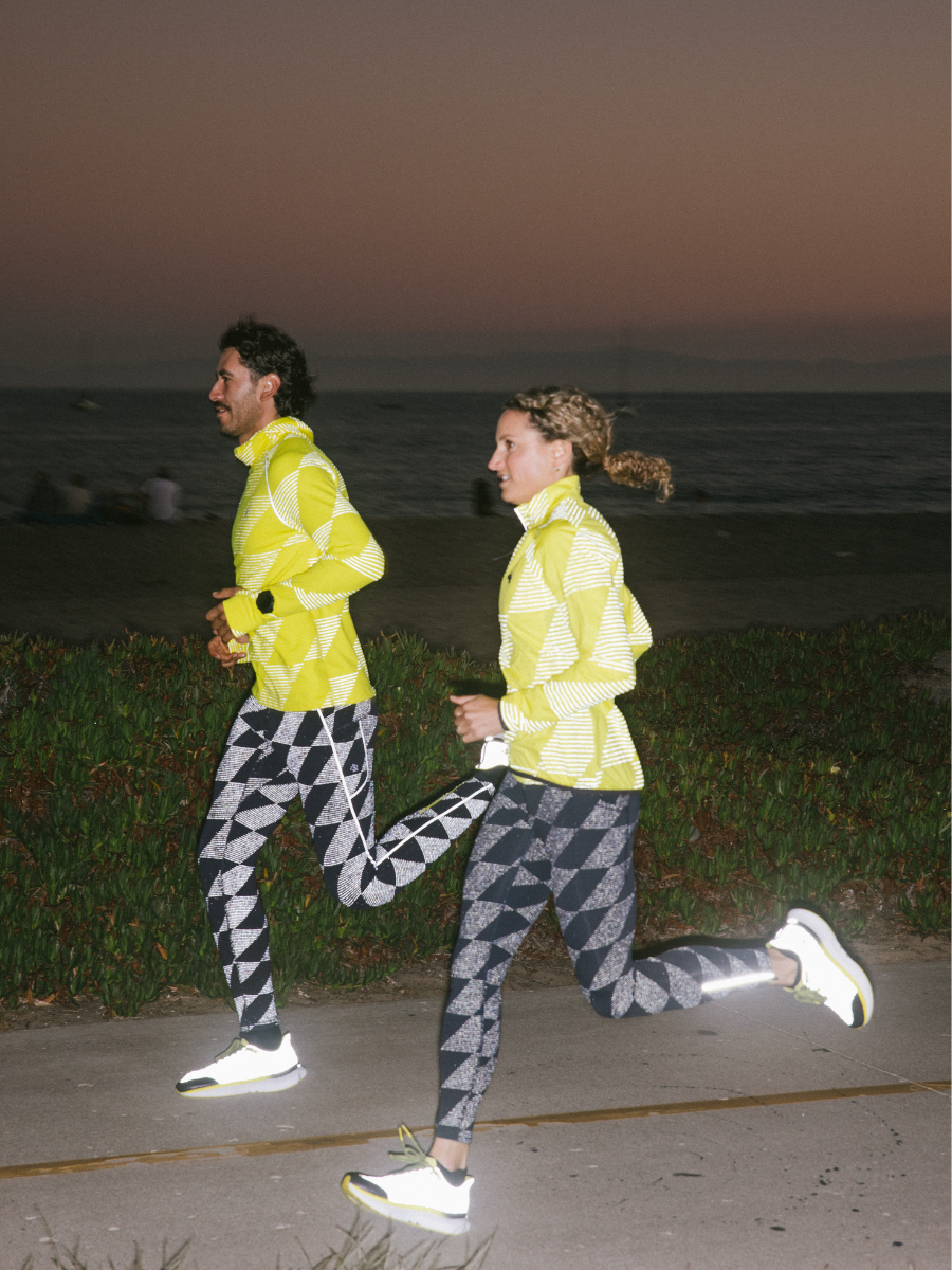 High-Performance Low Light Speed Tights for Running & Workouts - Breathable Compression Leggings for Women & Men - Ideal for Night Jogging, Gym Training & Outdoor Activities