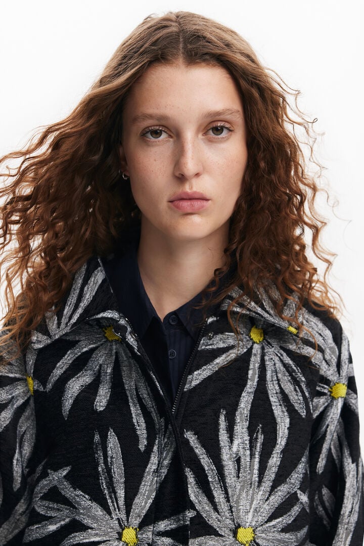 Stylish Daisy Print Coat for Women - Floral Fashion Outerwear for Spring & Fall - Perfect for Casual Outings & Date Nights