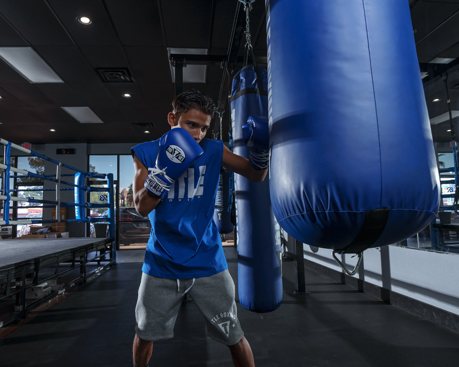 Pro Mex Professional Lace-Up Sparring Boxing Gloves V3.0 - Premium Training Gloves for MMA, Kickboxing & Muay Thai - Ideal for Competition, Gym Workouts & Martial Arts Practice