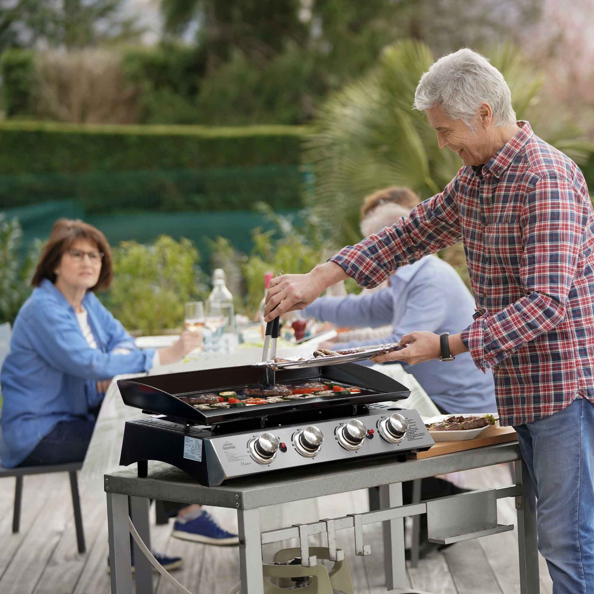 4 Burner Portable Gas Griddle 10kW BBQ Grill with Cover & Trolley - Outdoor Cooking, Camping, Tailgating, and Backyard Parties - DG251