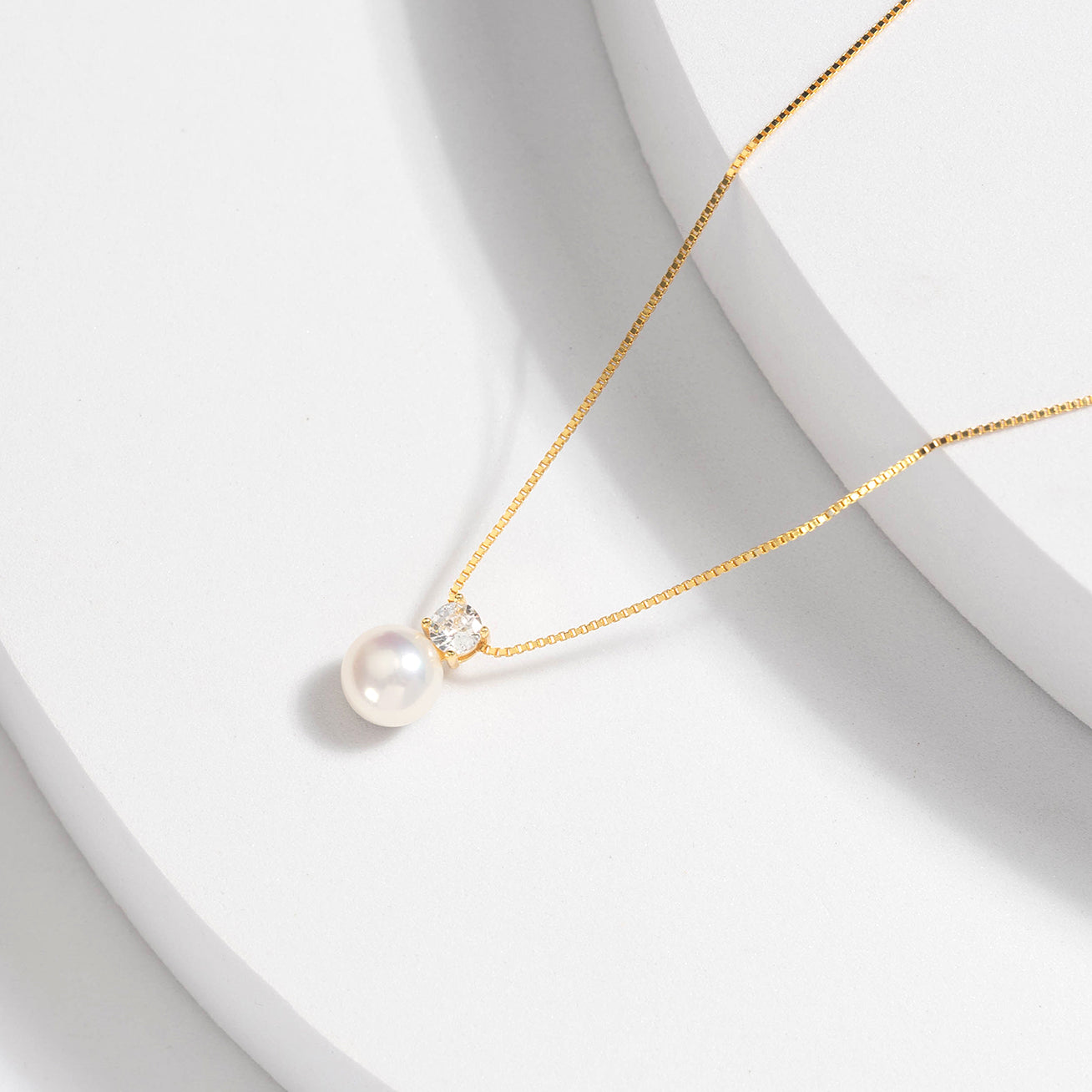 18K Solid Gold Edison Pearl Necklace KN00041 - Elegant Pearl Jewelry for Women, Perfect for Weddings, Anniversaries & Special Occasions