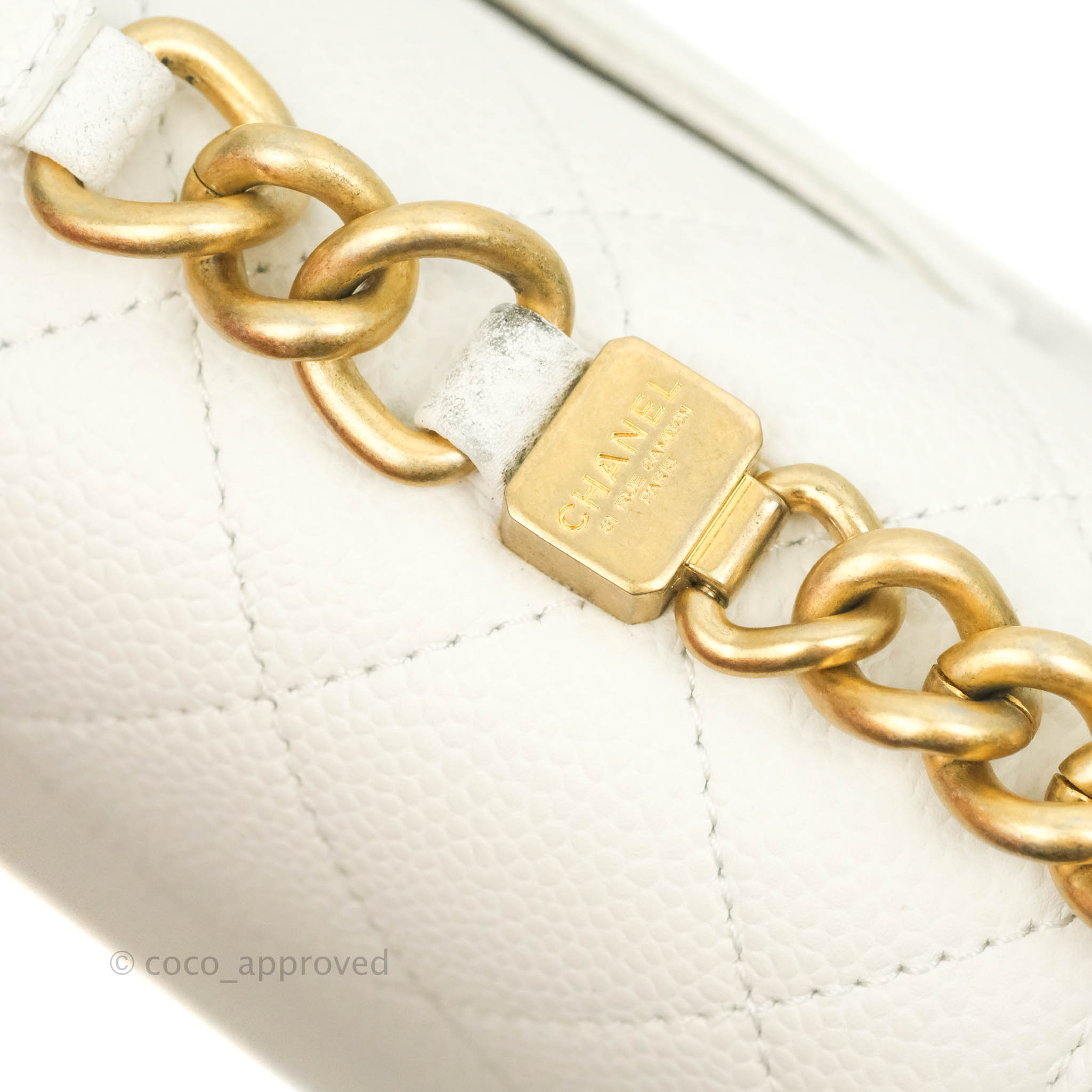 Chanel Chic Affinity Small Grained Calfskin Crossbody Bag in Ivory with Gold Hardware - Perfect for Everyday Luxury & Special Occasions