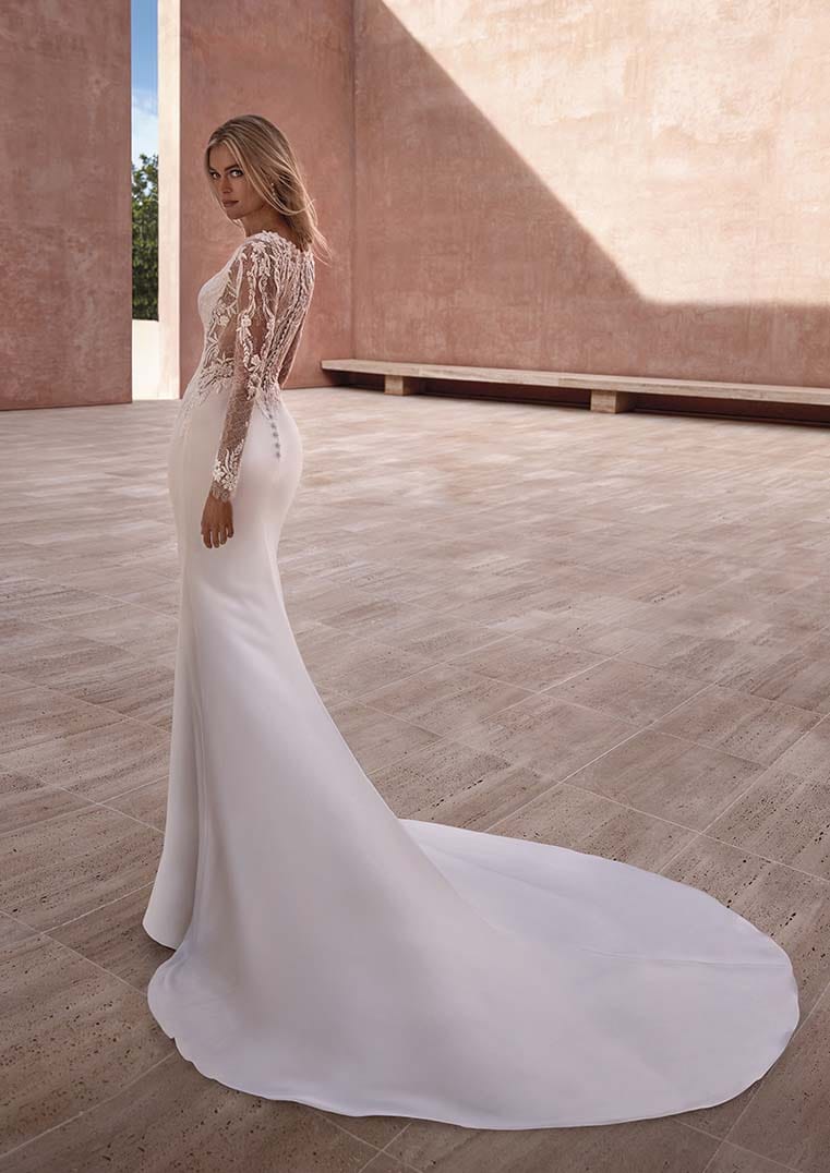 Pronovias Parisia Wedding Dress - Elegant Lace Bridal Gown for Bride | Perfect for Church Ceremony, Beach Wedding & Romantic Photoshoot